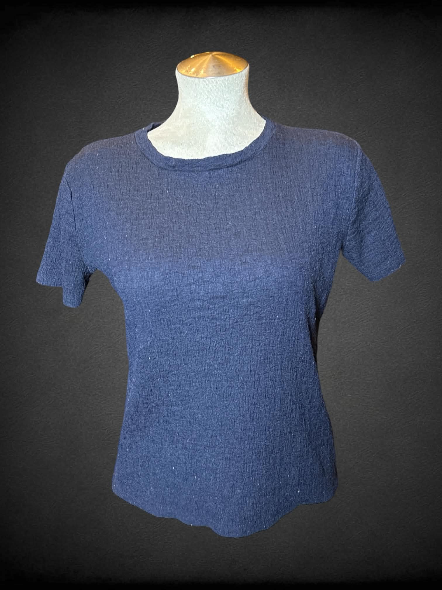 L Vera Wang navy short-sleeve shirt with textured design