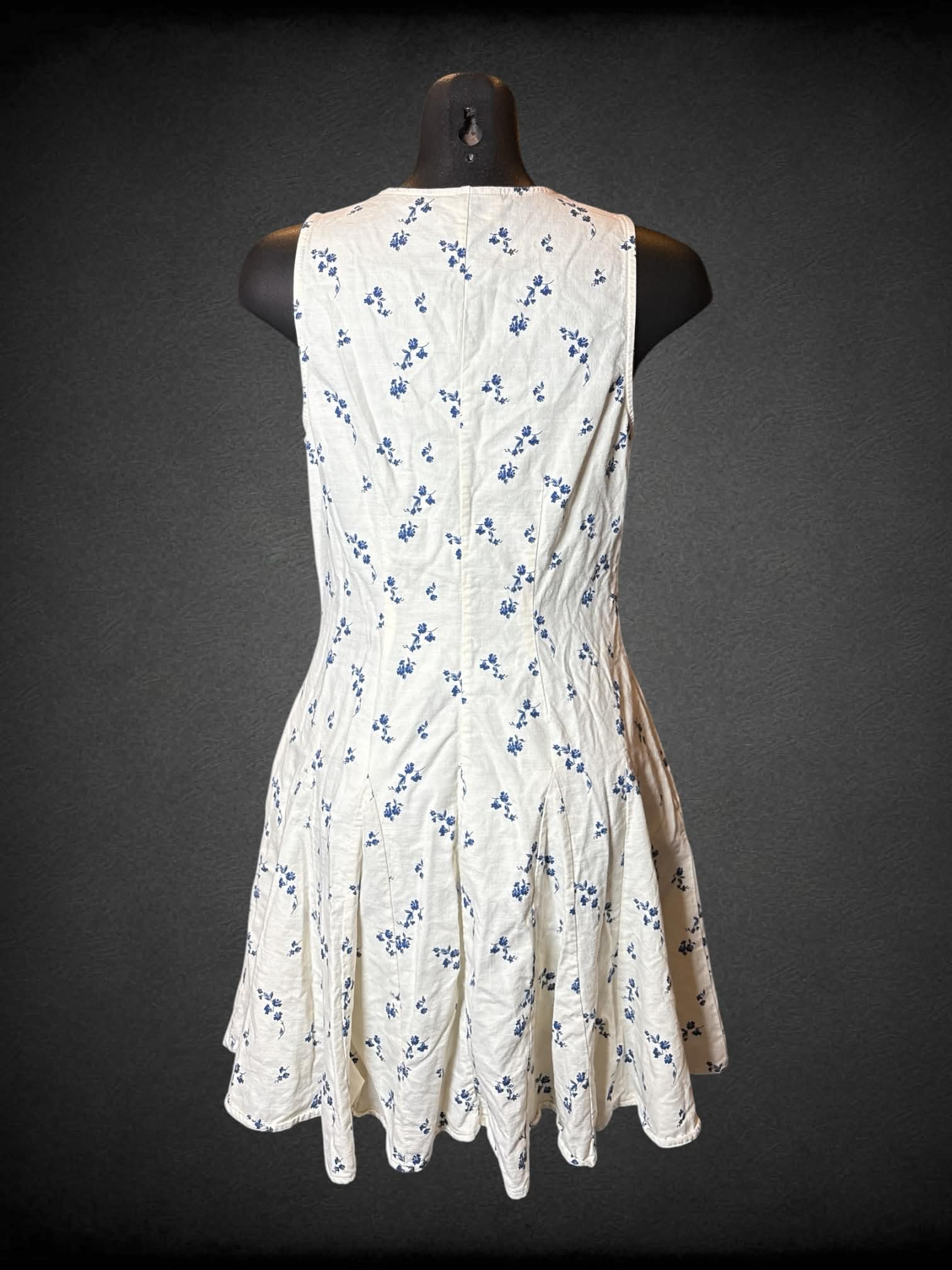 S Universal Thread white button-up dress with pockets, and blue floral pattern