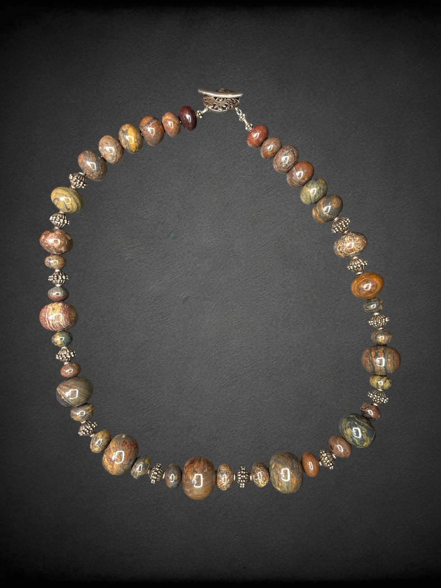 Marble beaded necklace with metallic charm clasp
