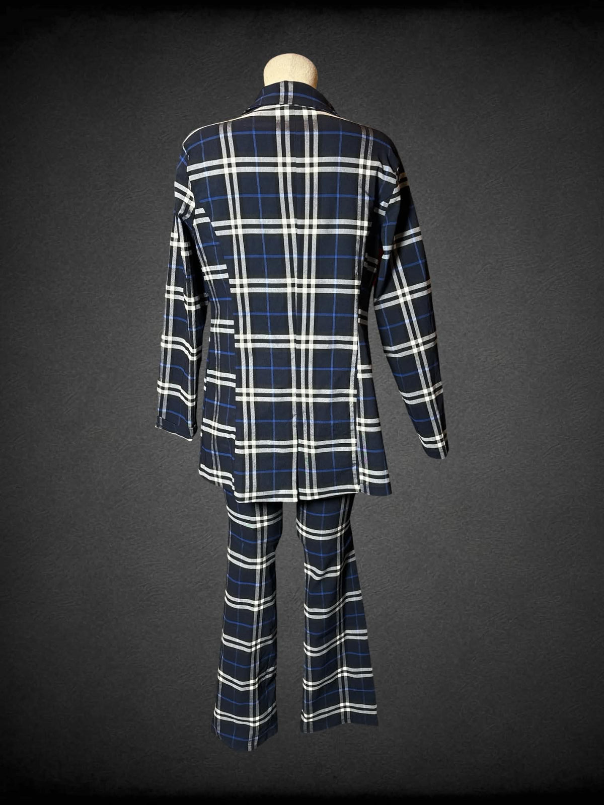 L Have blue plaid two-piece set with pants, and blazer with pockets