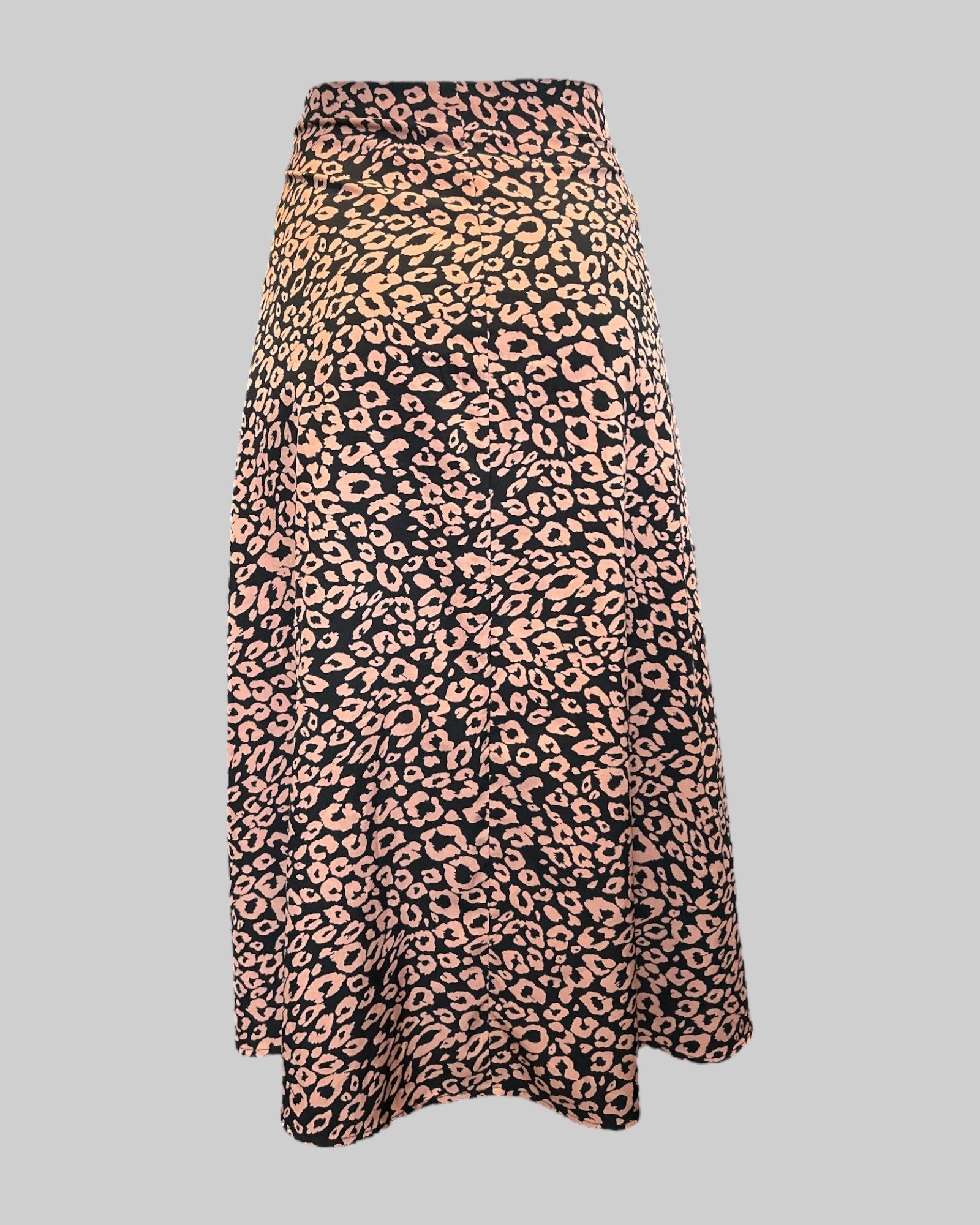 L black and pink leopard print skirt with leg slit