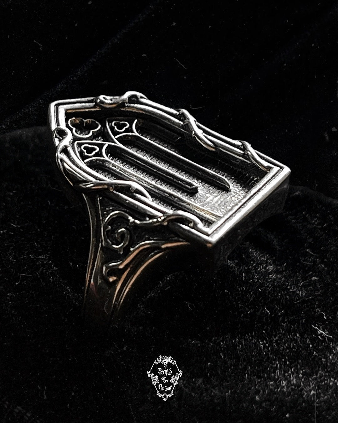 The "Gloomy Garden" Ring