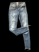 Load image into Gallery viewer, S Blue denim tapered leg jeans w/ union jack, emblem, frayed hems, belt loops, pockets, &amp; button/zipper closure

