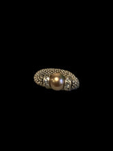 Load image into Gallery viewer, 7 silver like beaded elastic ring with pearlecent bead &amp; jeweled beads
