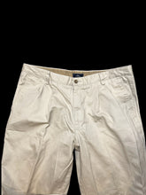 Load image into Gallery viewer, 0X Light khaki cotton pants w/ pleating, belt loops, pockets, &amp; button/zipper closure

