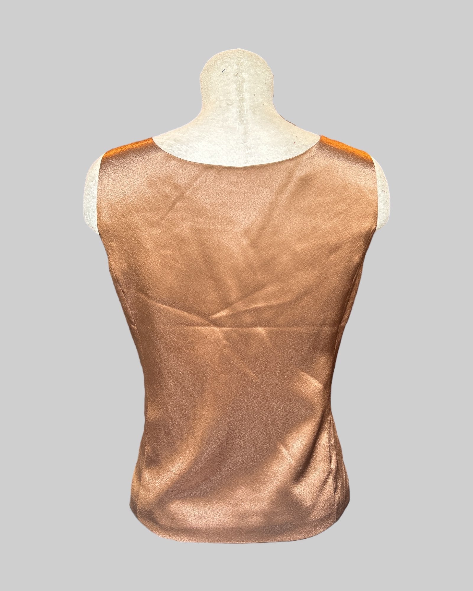 L brown satin texture sleeveless top with a zipper on the side
