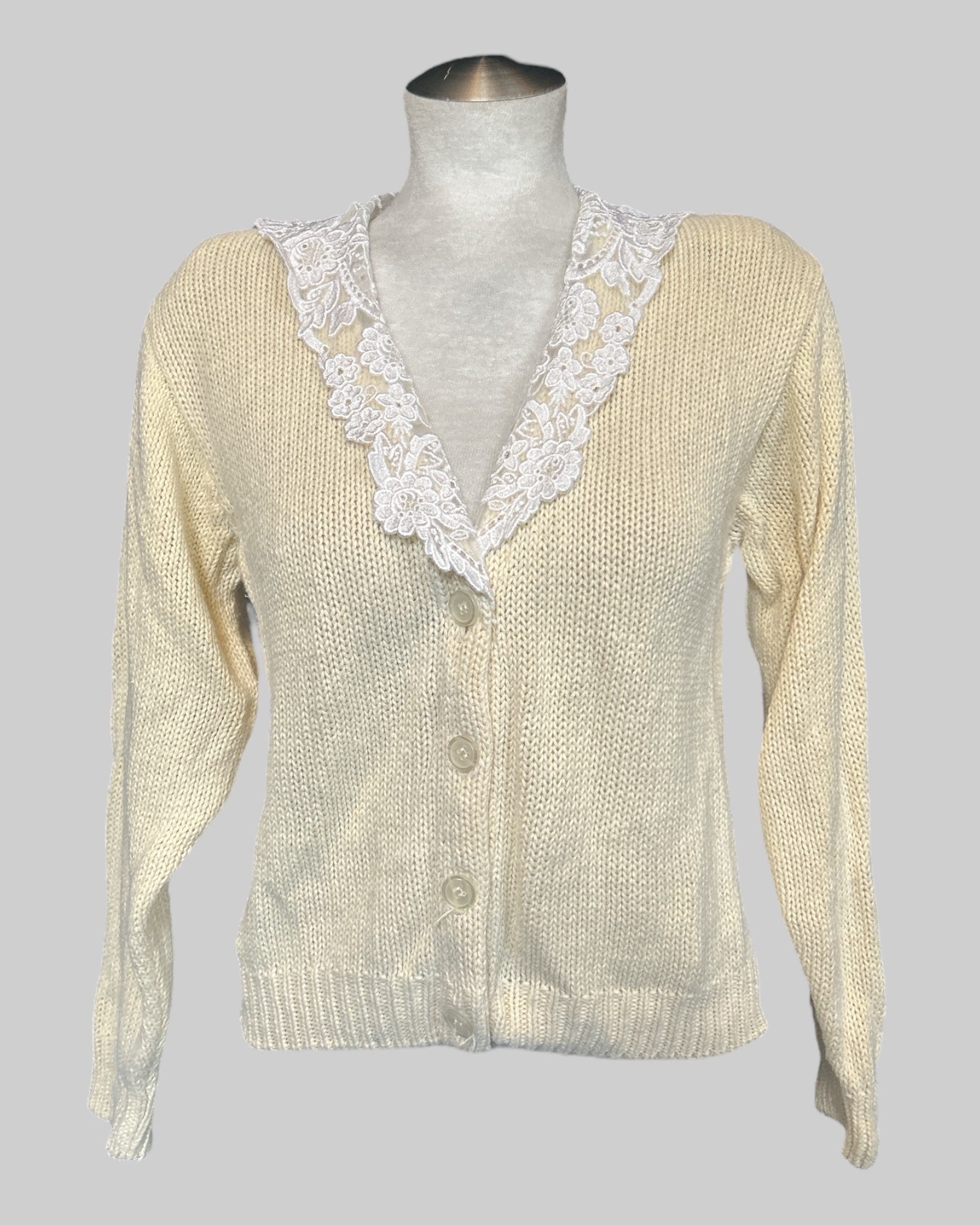 S vintage knit light yellow cardigan with buttons and white lace color