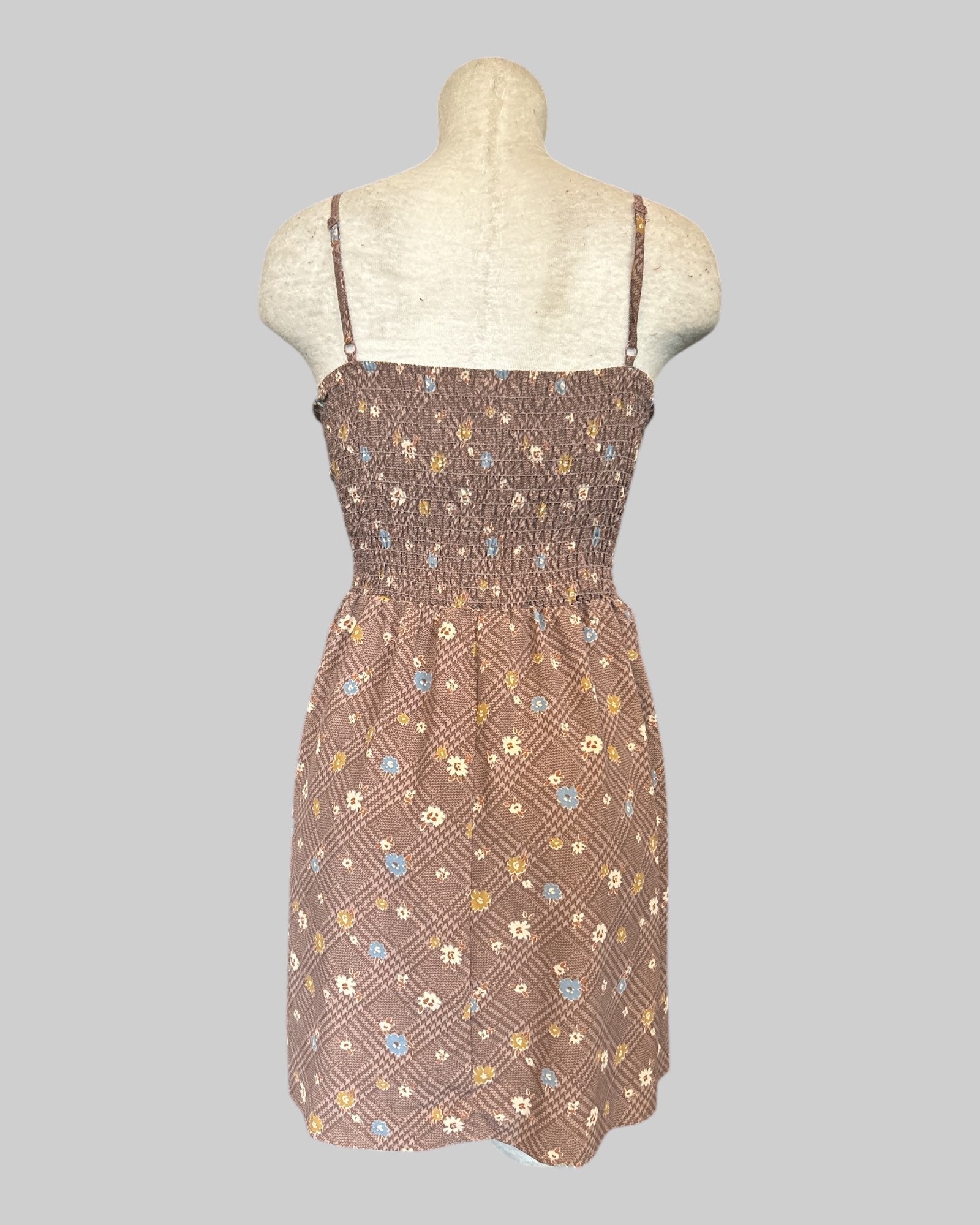 L brown houndstooth pattern dress with florals, clasps in the front, and shirred back