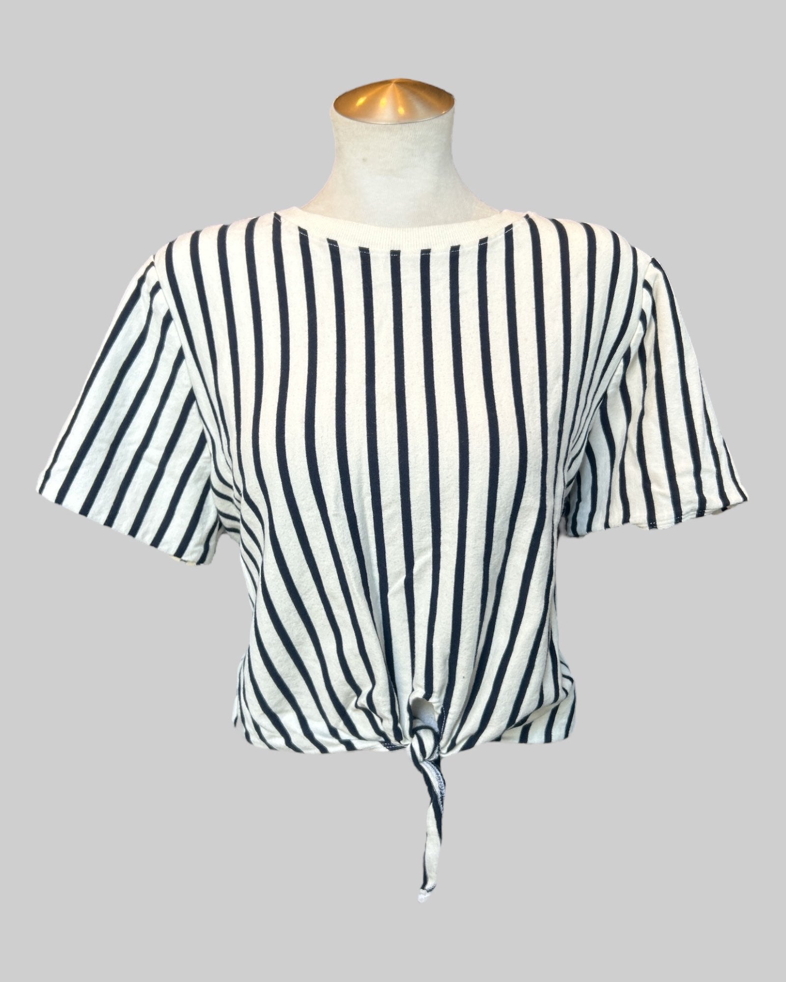2x $9 black and white striped tie cropped top