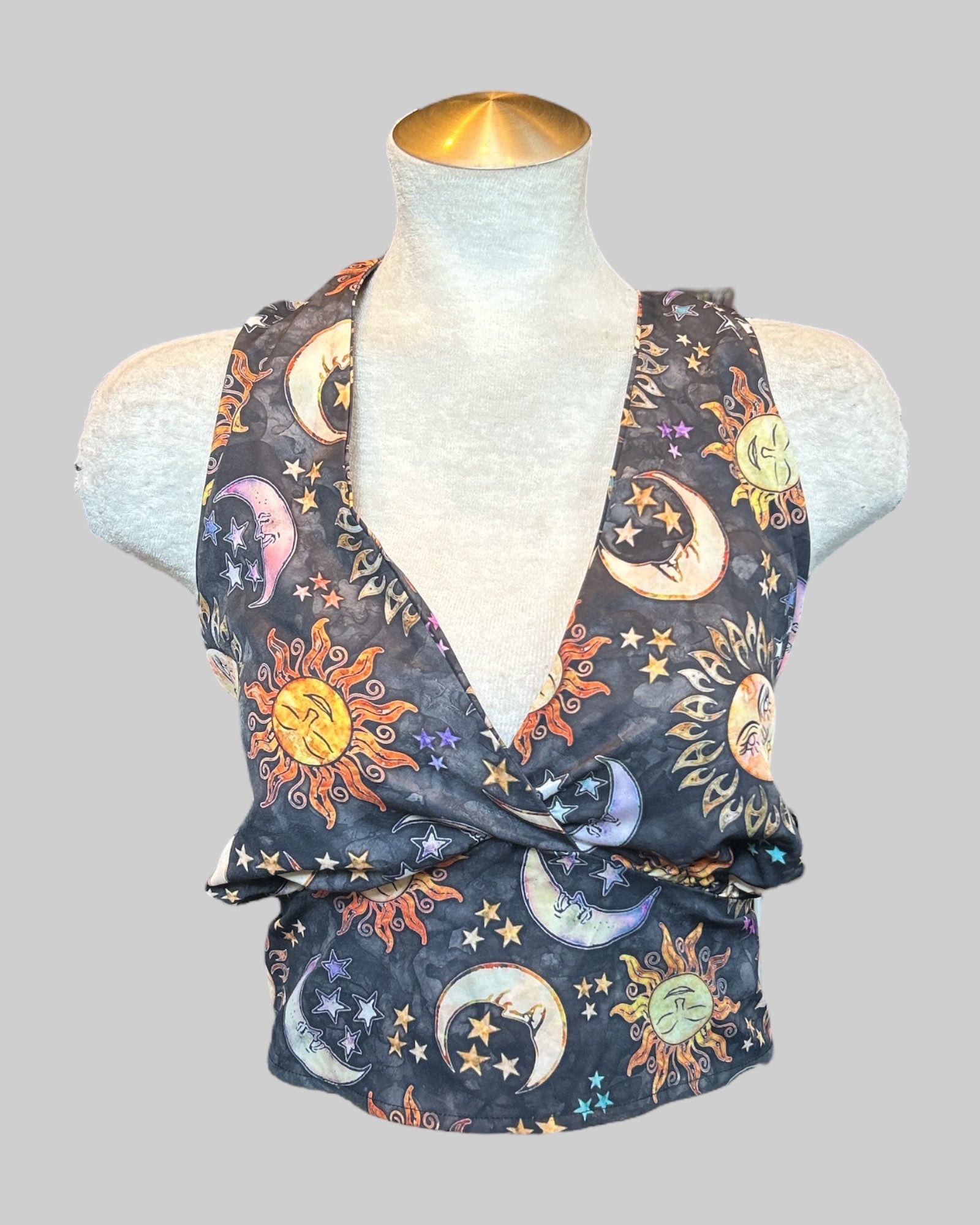 3x multicolor celestial pattern cropped halter top with shirred back