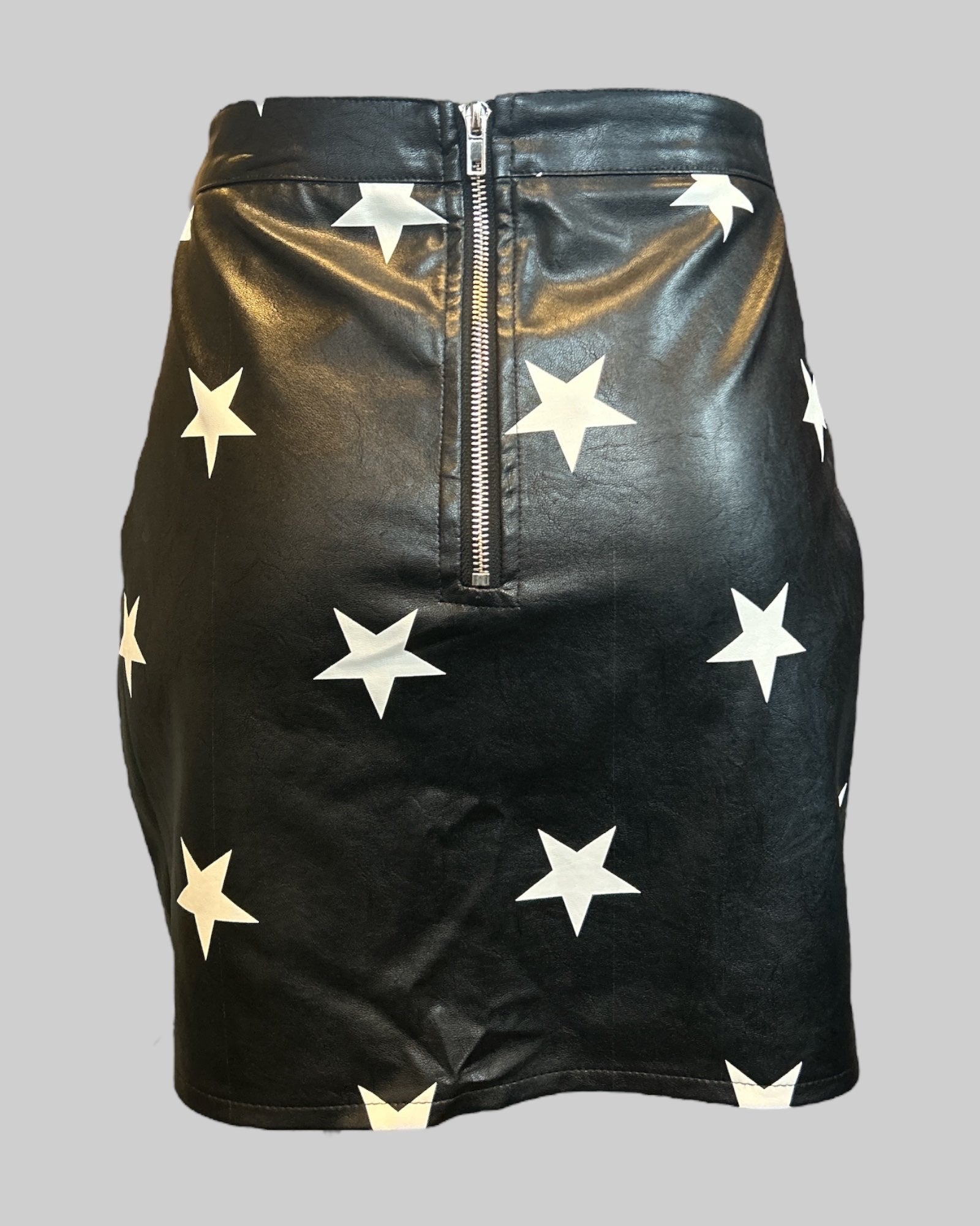 M Black white star short skirt