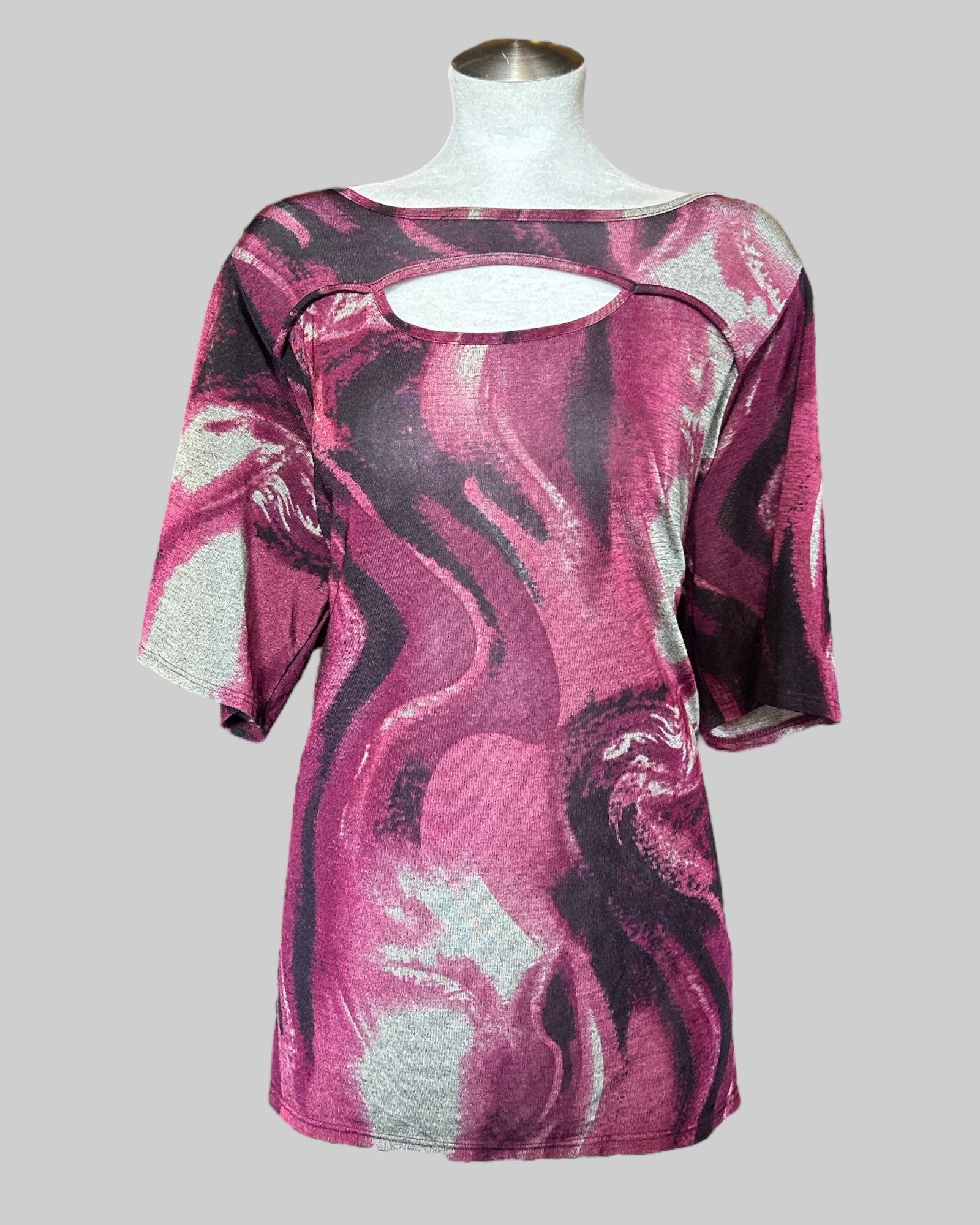 4X Stretchy and flowy multicolor top with chest cut out