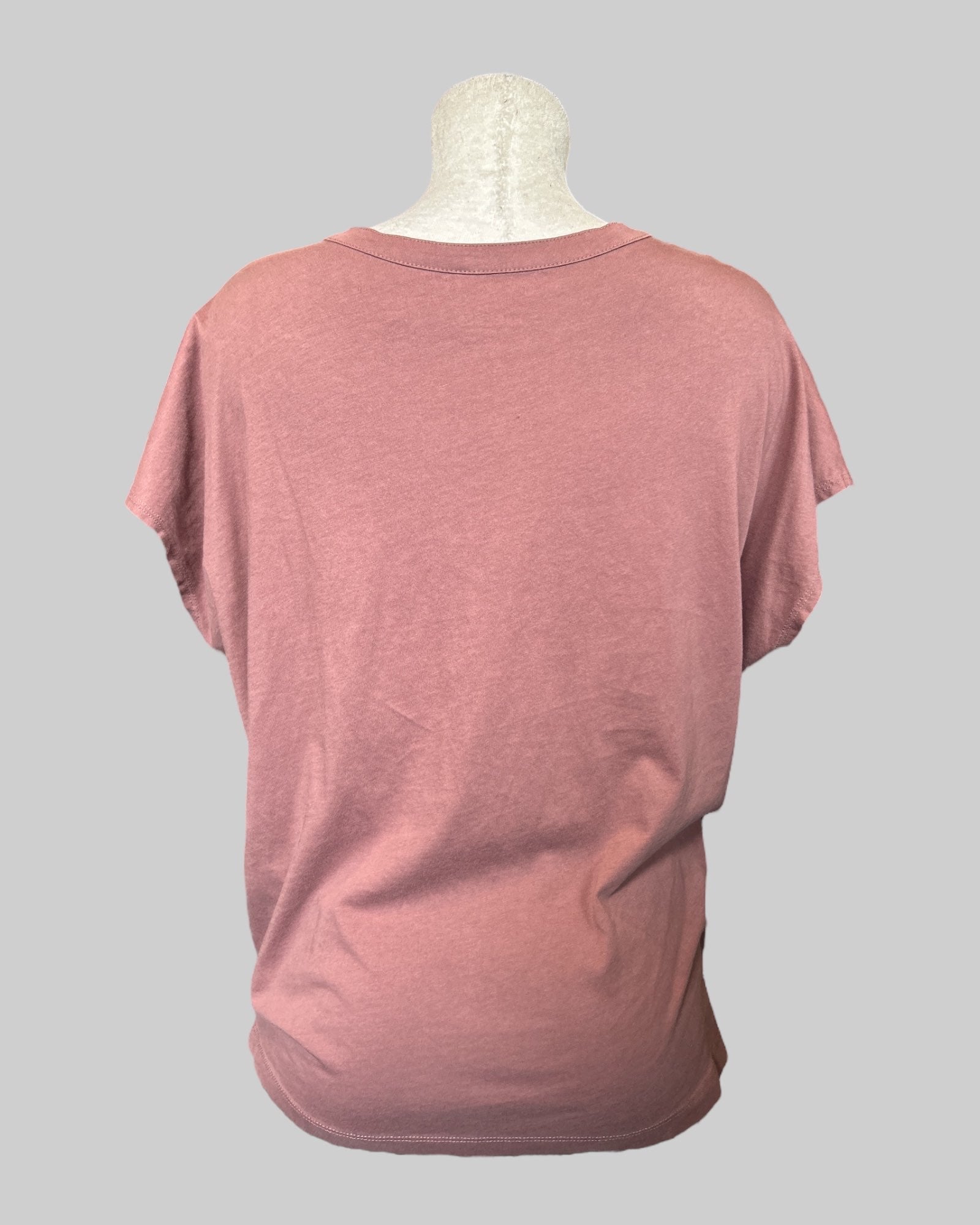 3X mauve color stretchy flowy top with lace top and embroidery