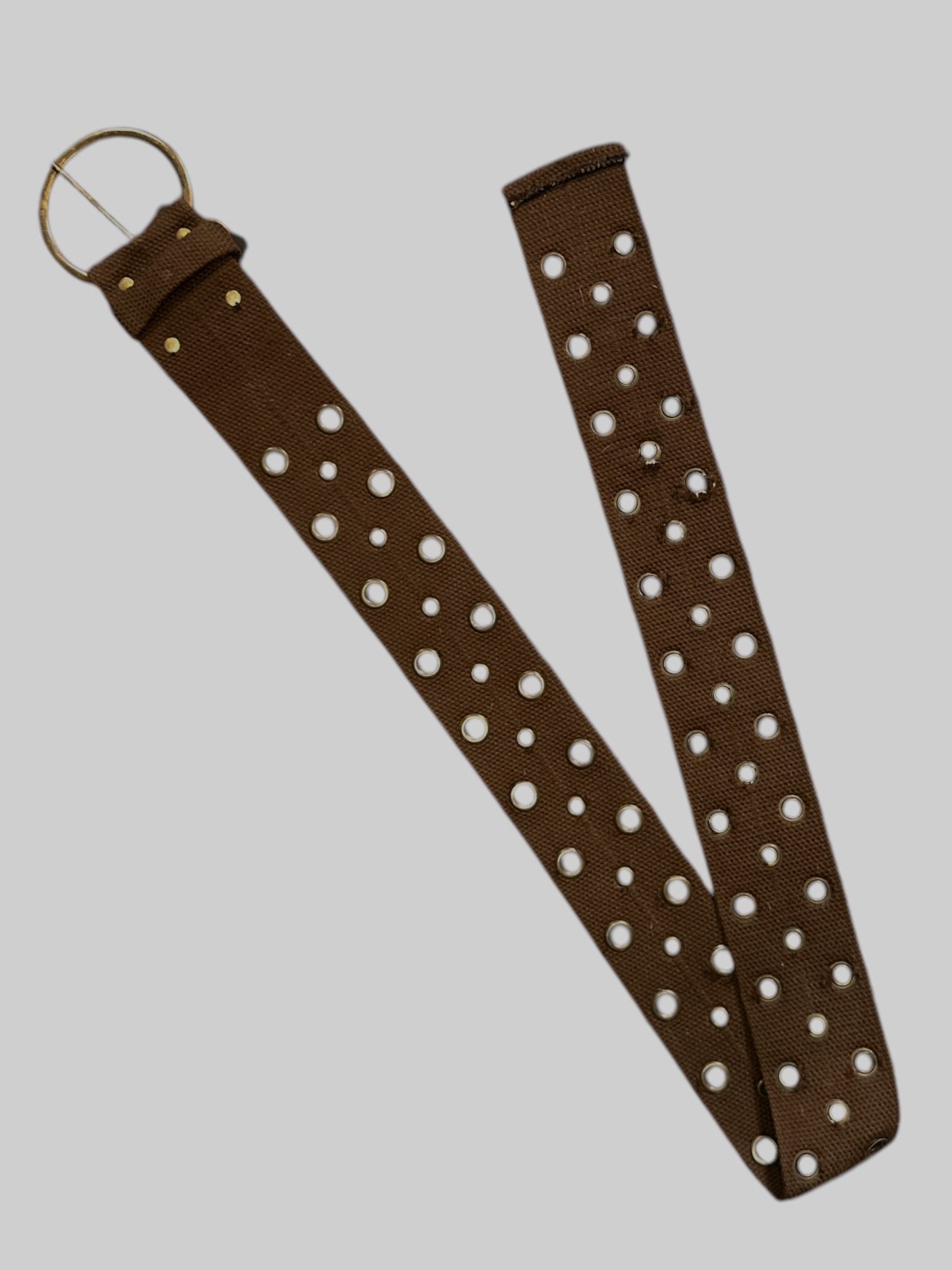 0X Brown canvas-like belt with metal eyelets
