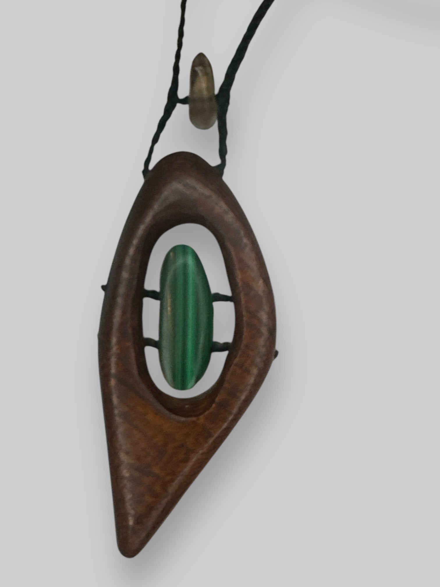 Malachite and wood necklace