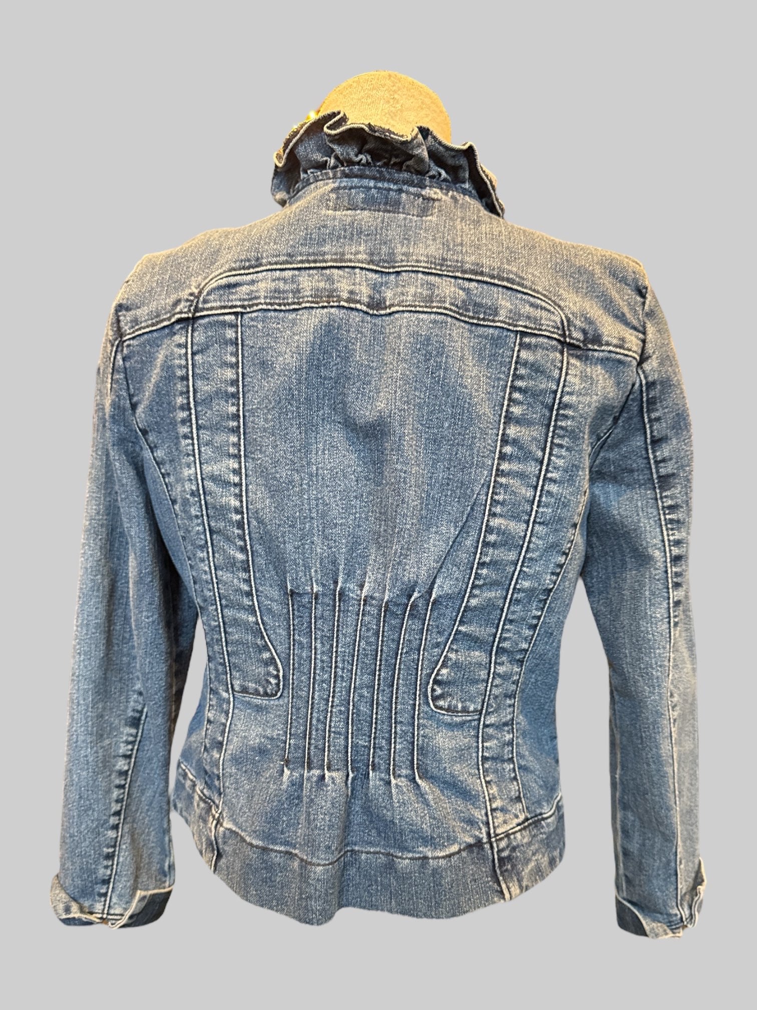 M Vintage 90s medium denim jacket with ruffles and pleats and zip up closure