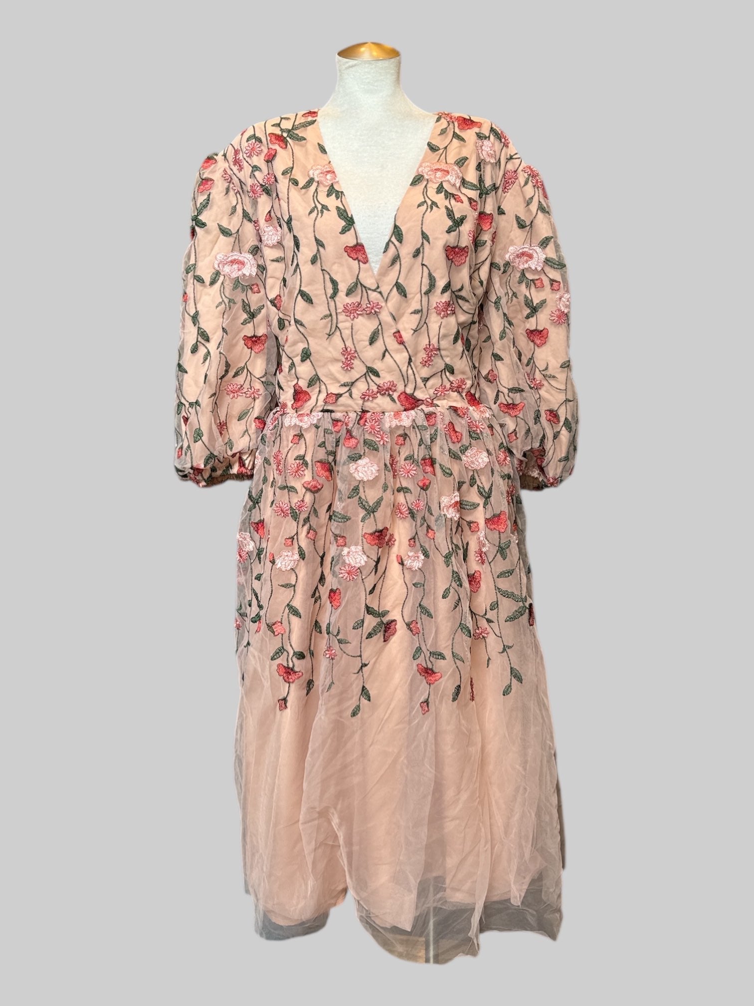 3X NWT Jessikae pink flowy dress with sheer overlay, embroidered florals, and balloon sleeves