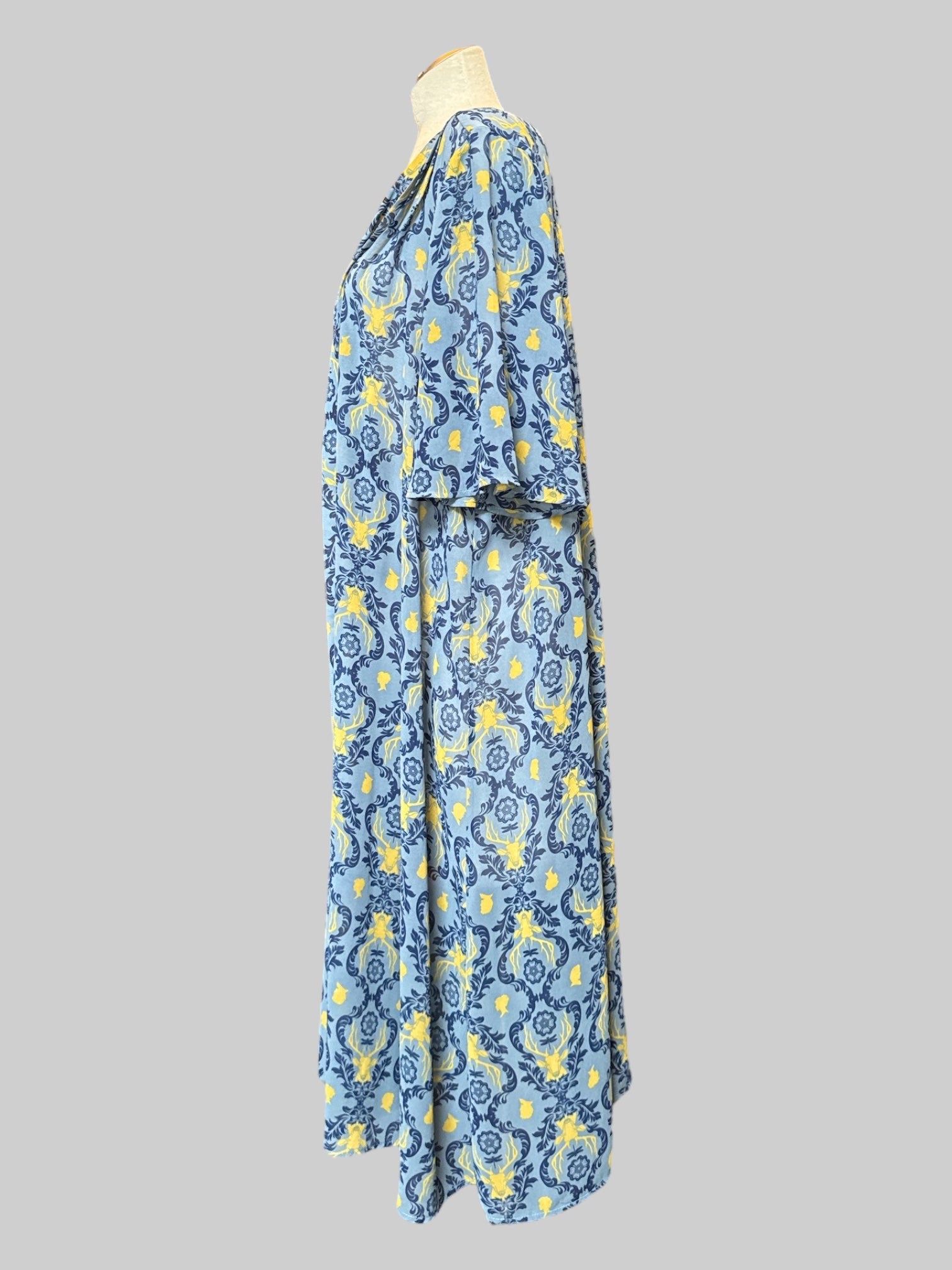 3X Outlander blue and yellow pattern lightweight maxi cardigan
