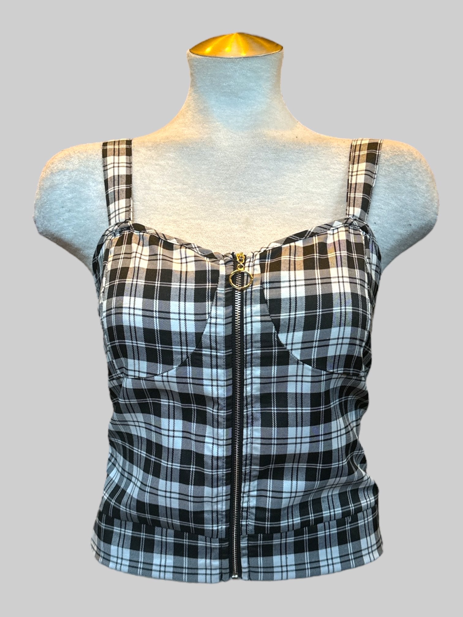 1X black and white plaid crop top with zipper in front