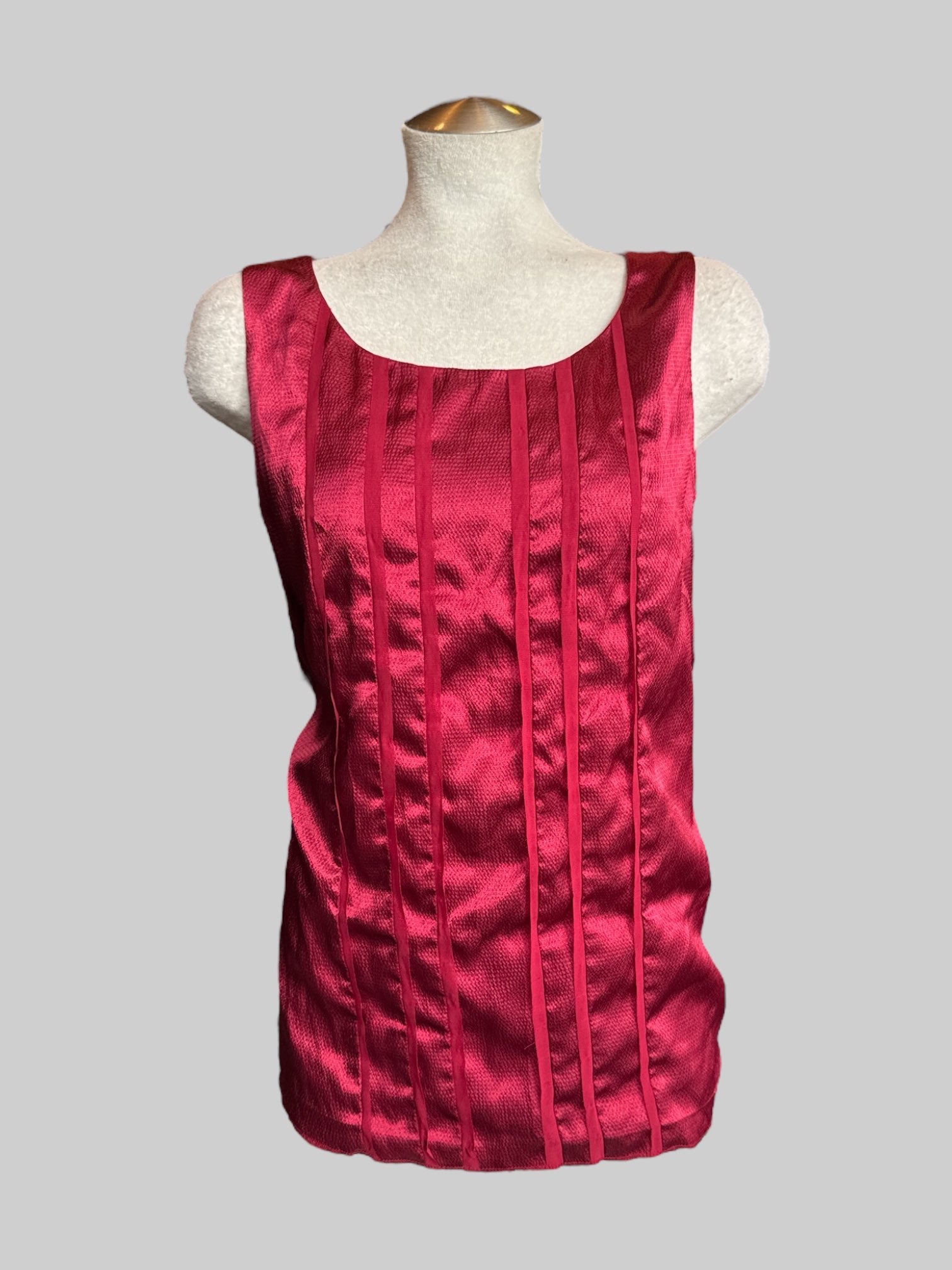 0X deep red sleeveless blouse with vertical lines