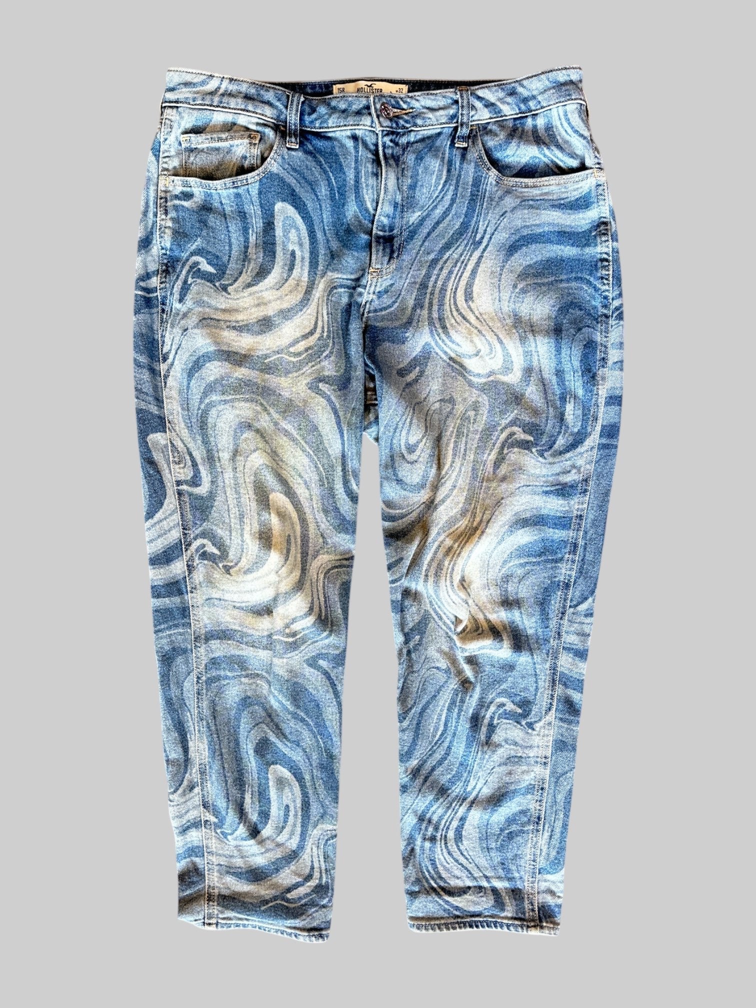 L light wash and dark wash swirl pattern curvy high rise mom jeans