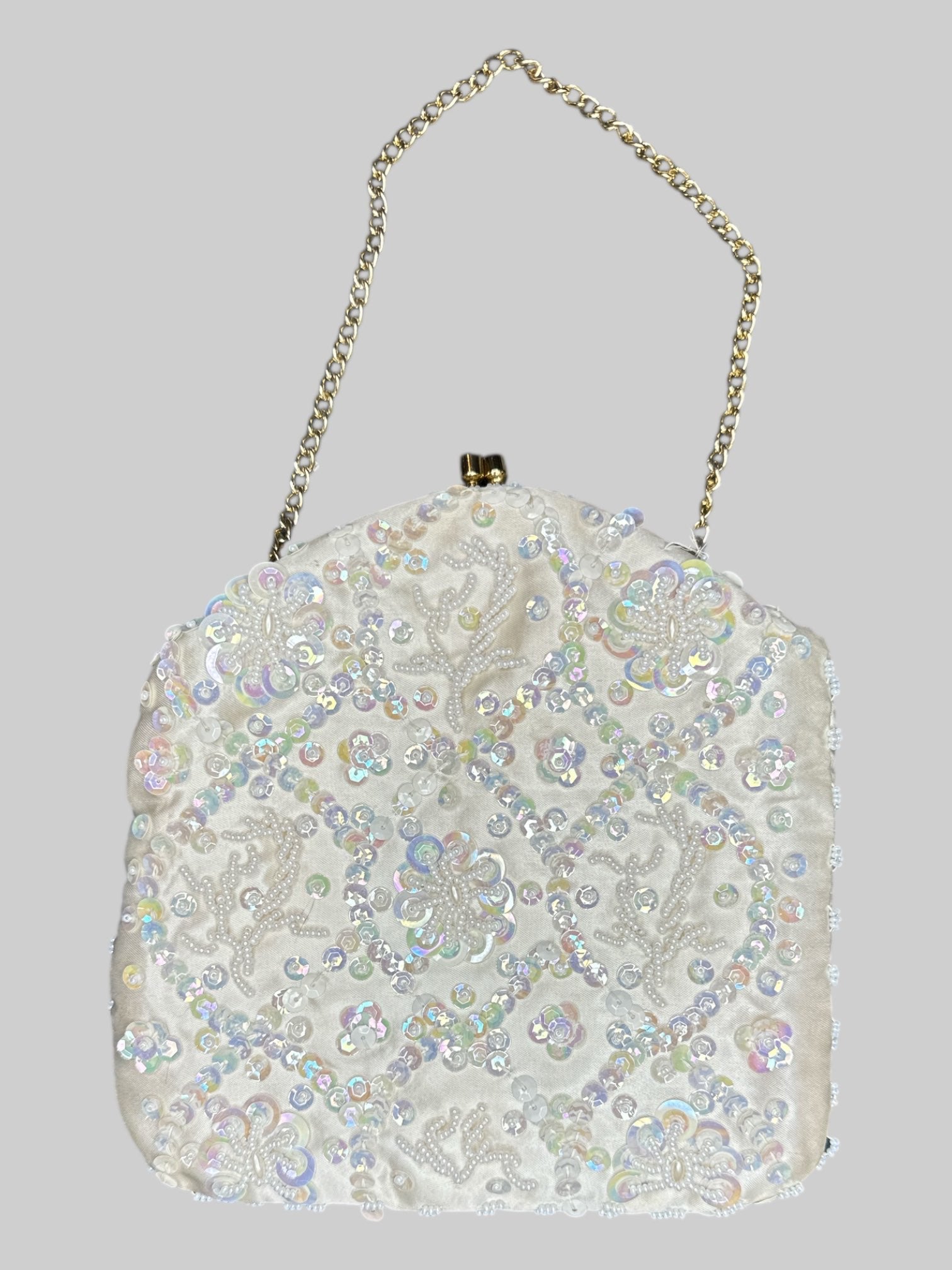 Small vintage white beaded hang bag