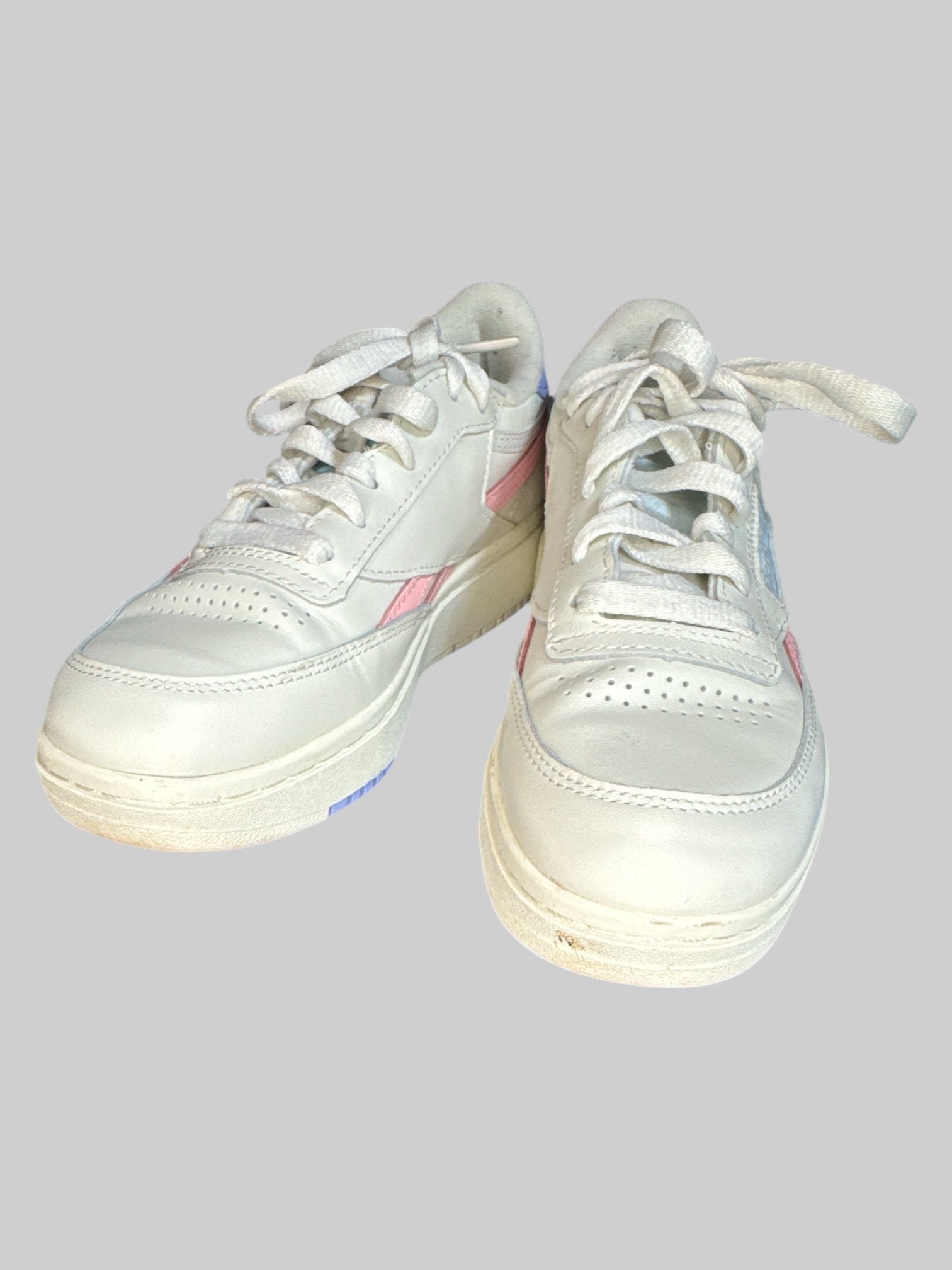 6.5 size white reebok sneakers with pastel accents