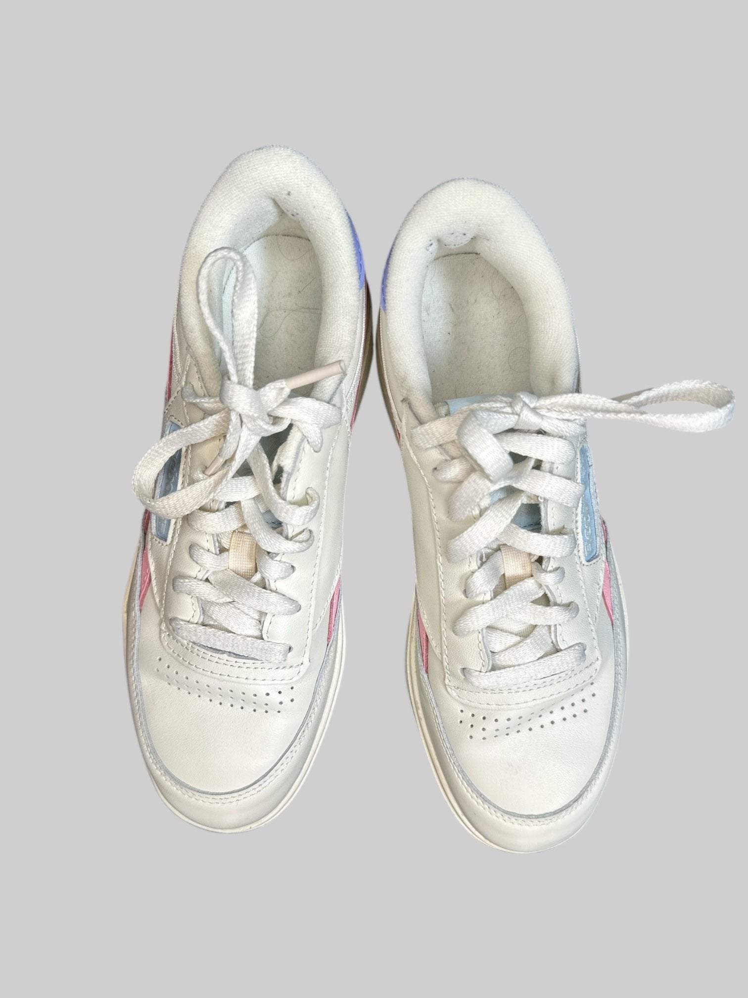 6.5 size white reebok sneakers with pastel accents