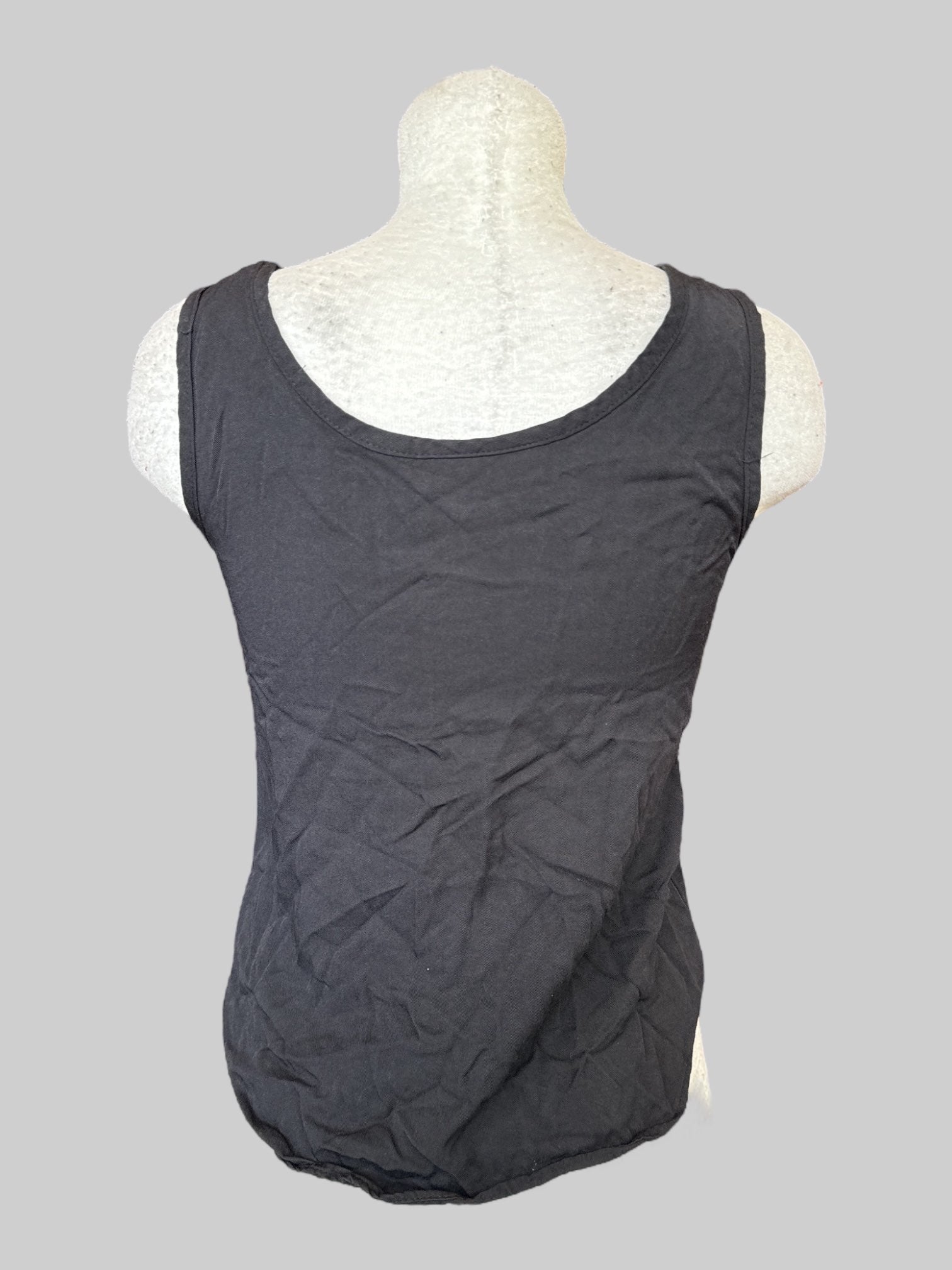 XS Black vintage flowy tank top