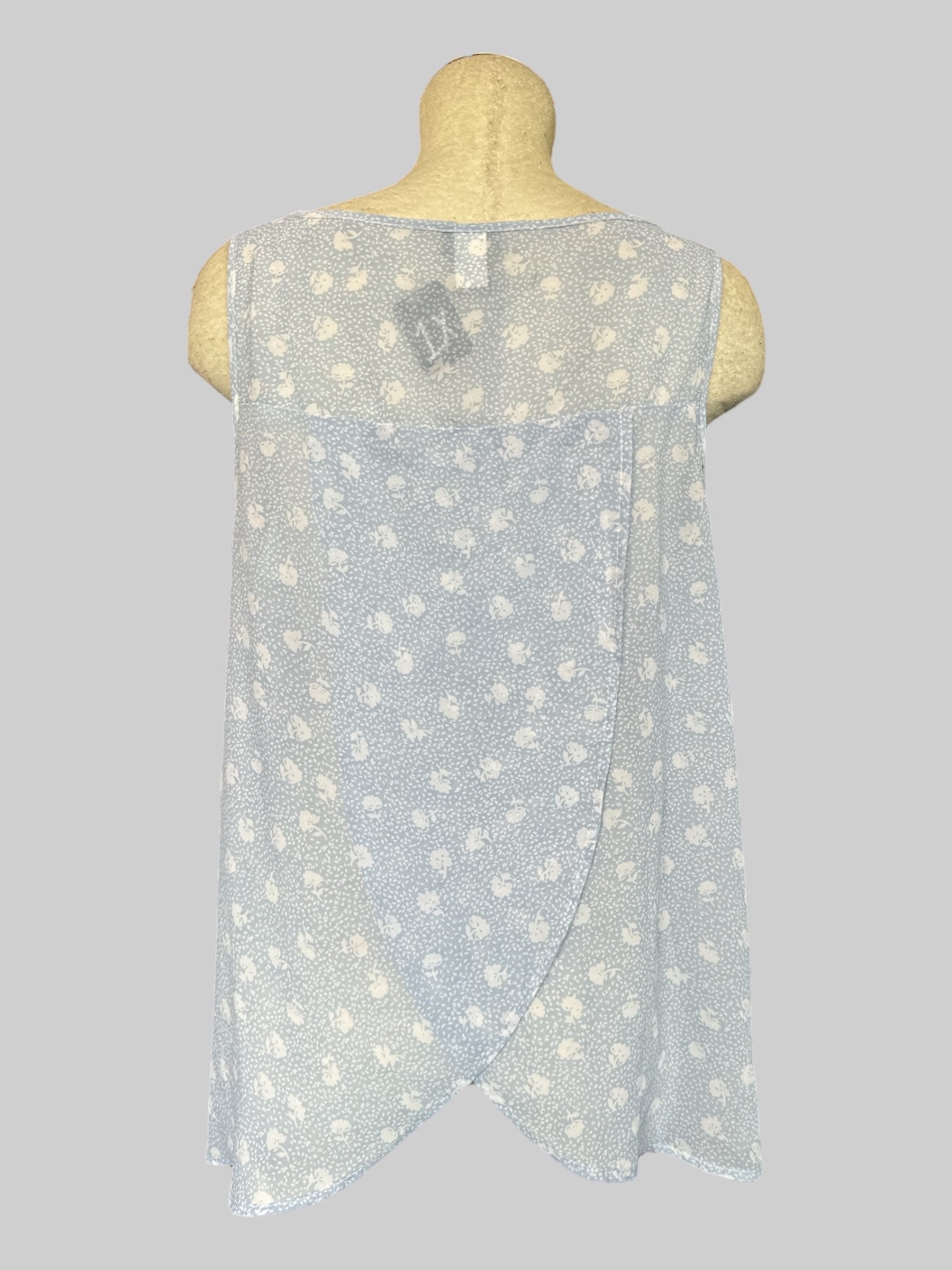 1X Flowy light blue sheer top with white florals and pleated chest