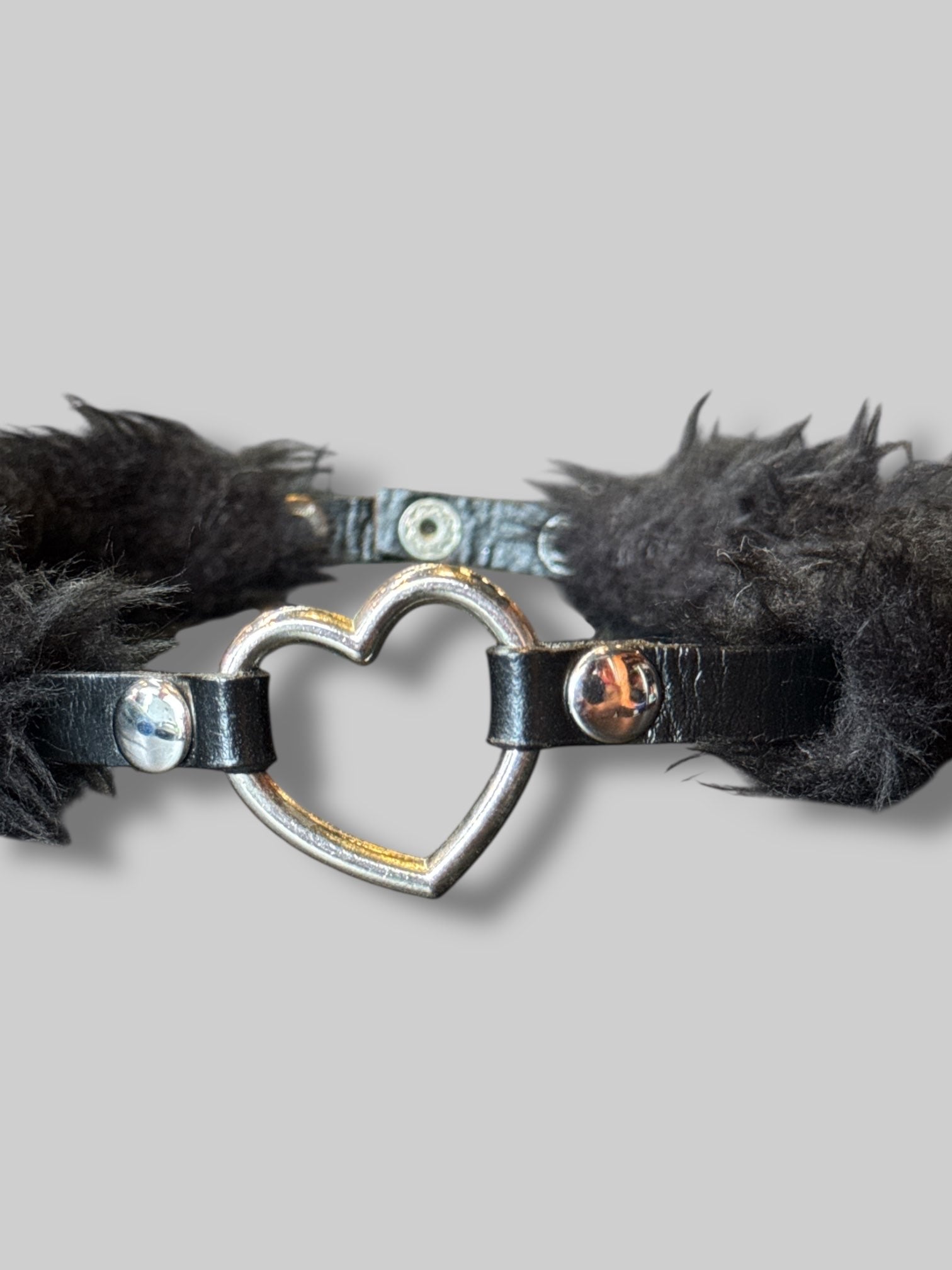 Fuzzy black choker with heart ring
