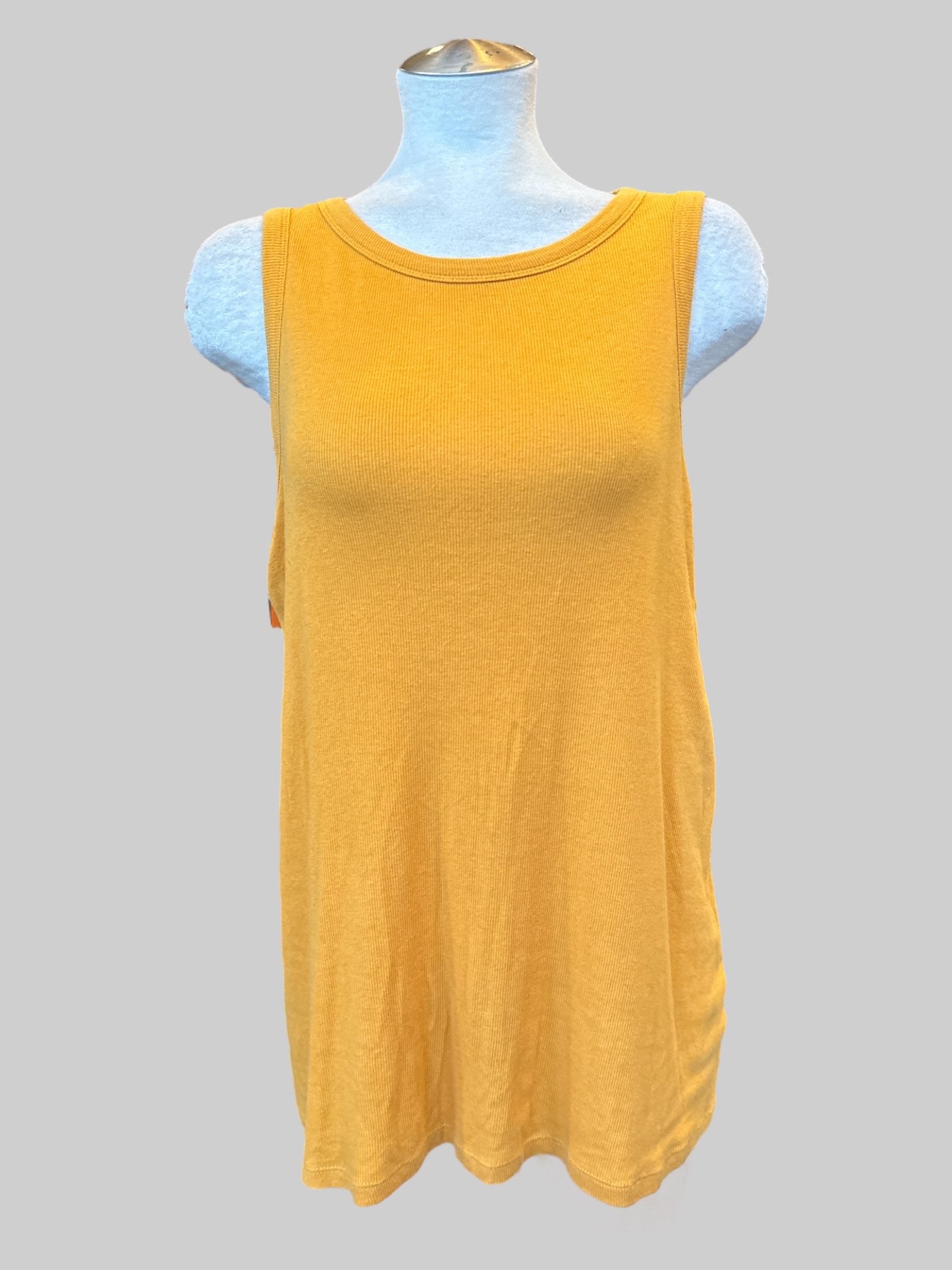 2X Yellow ribbed stretchy and flowy sleeveless top
