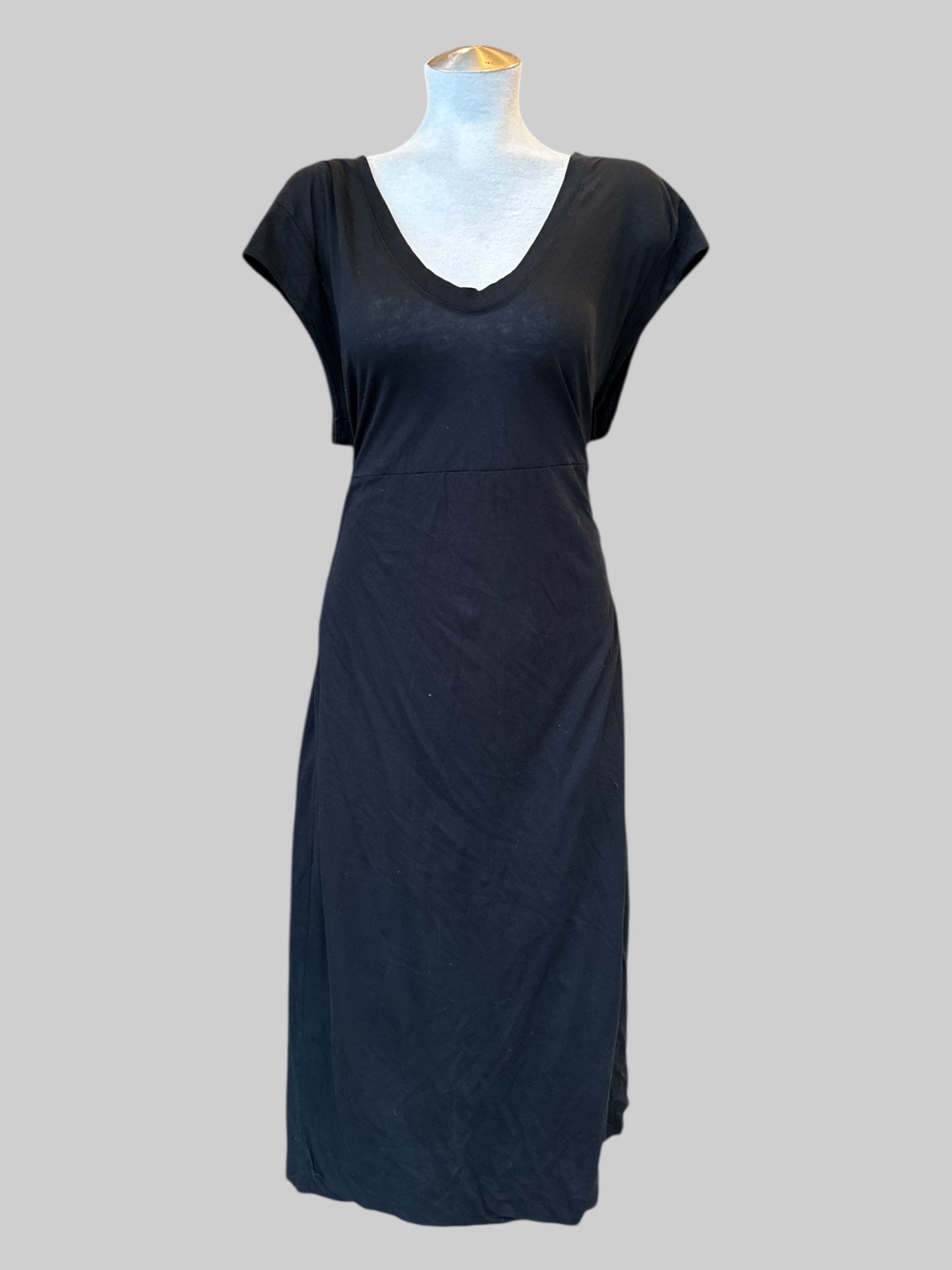 2X Black stretchy and flowy maxi dress