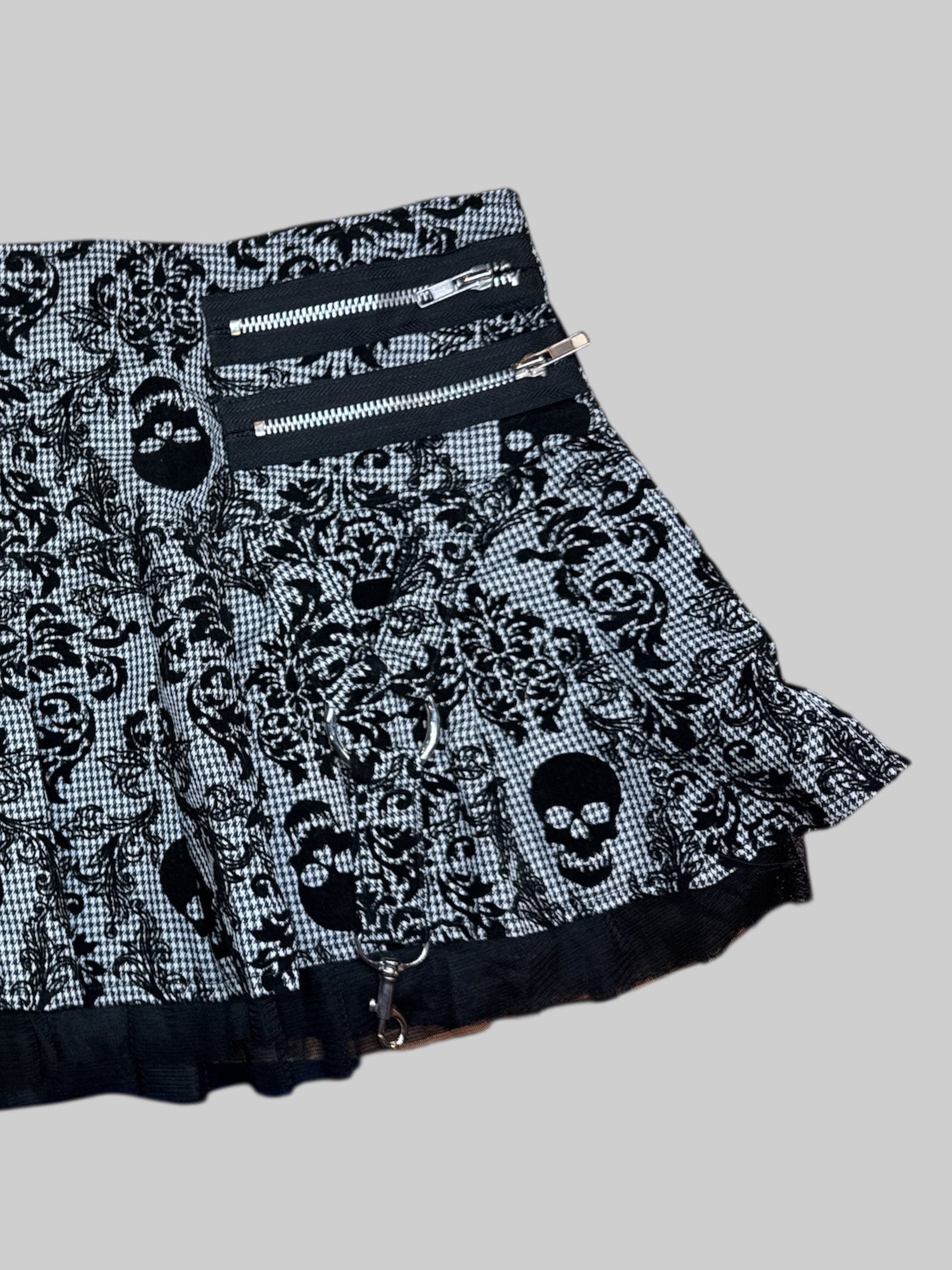 L black and white gingham pleated skirt with burn out velvet designs