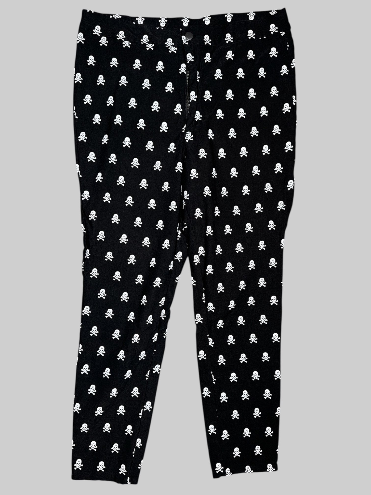 L black skull pattern pants