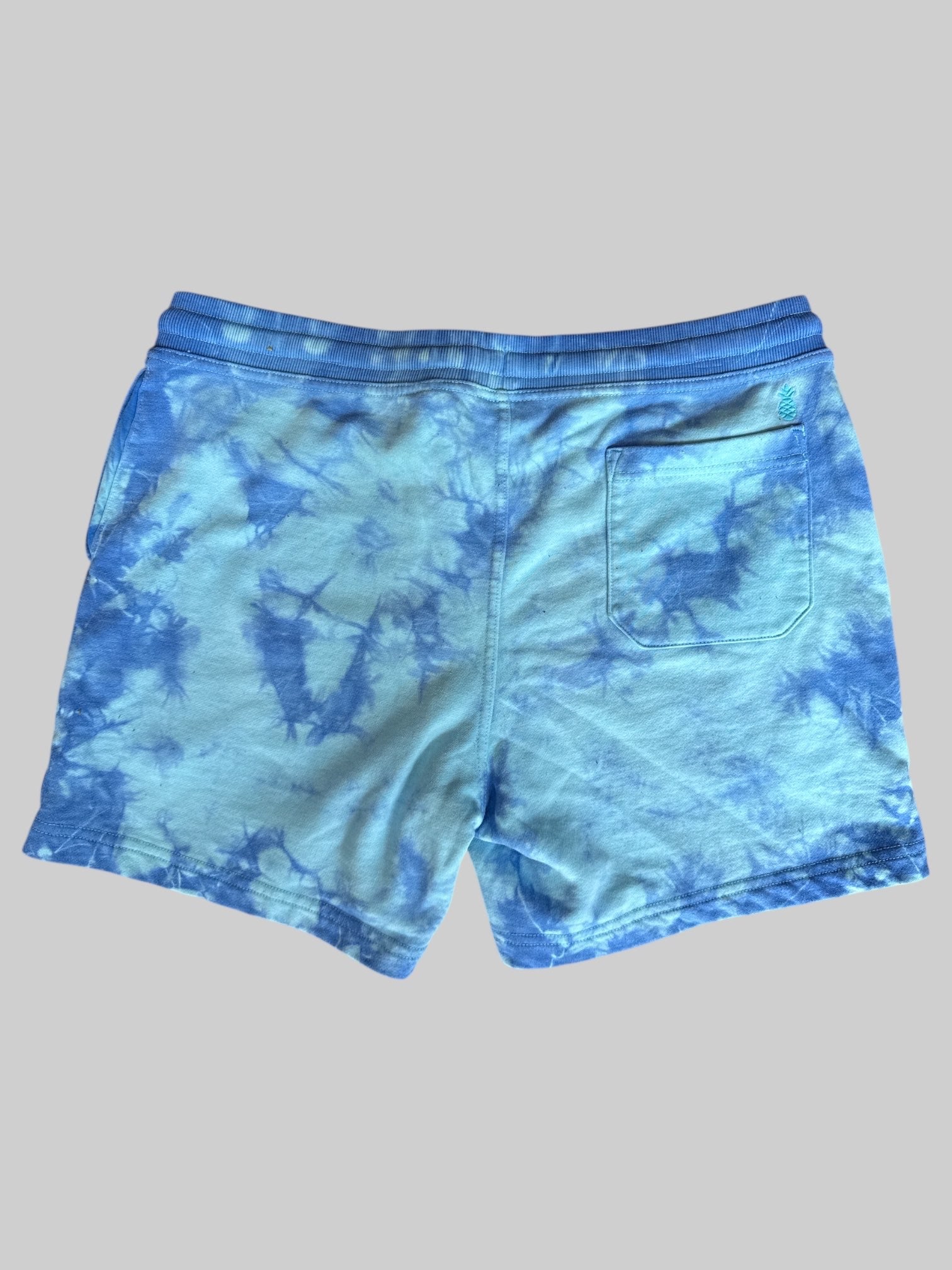 0X blue tie dye stretchy shorts with drawstring and pockets