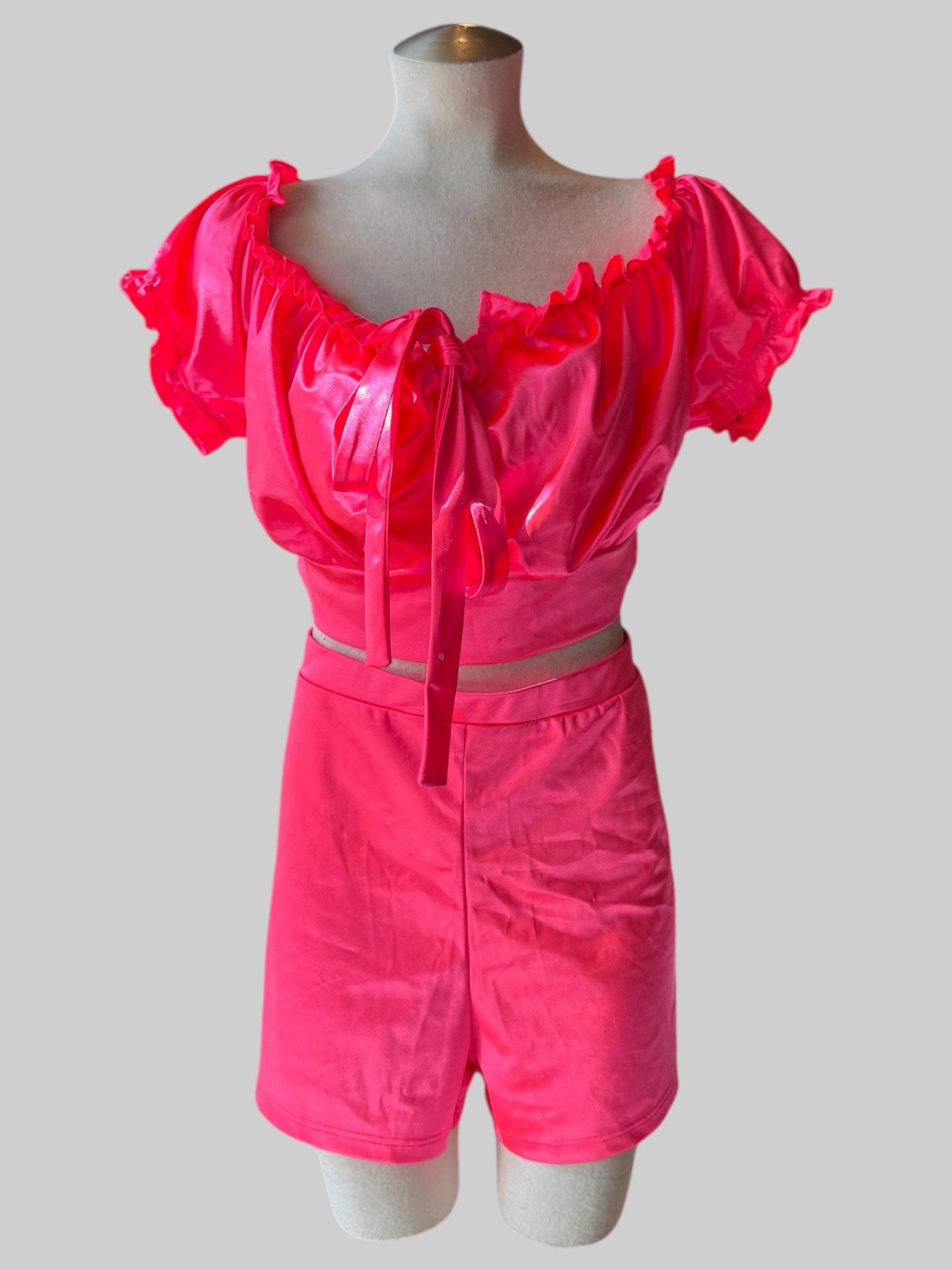 2X Shiny neon pink 2 piece set with crop top and shorts