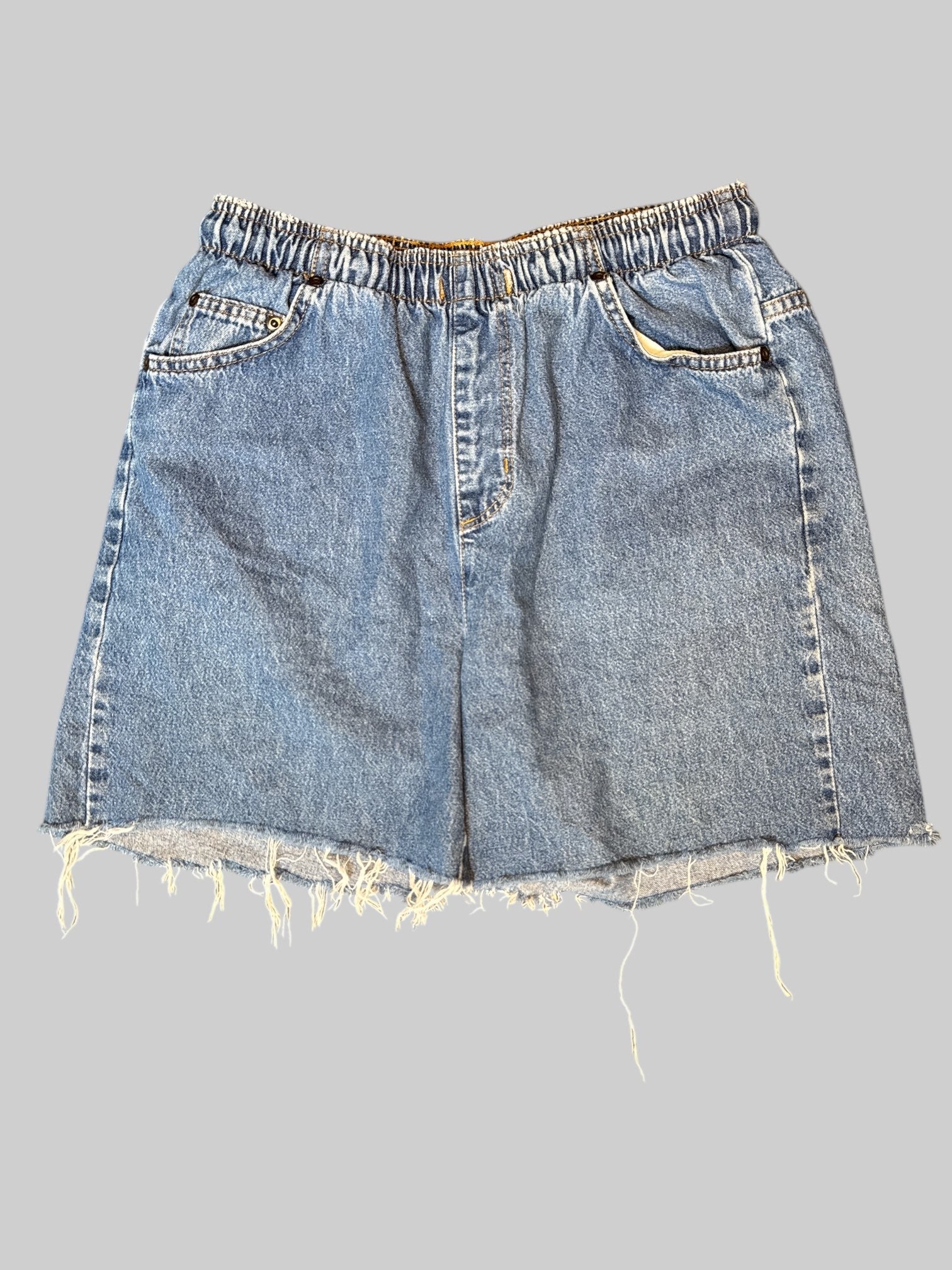 L Light wash cut off shorts with elastic waistband and pockets