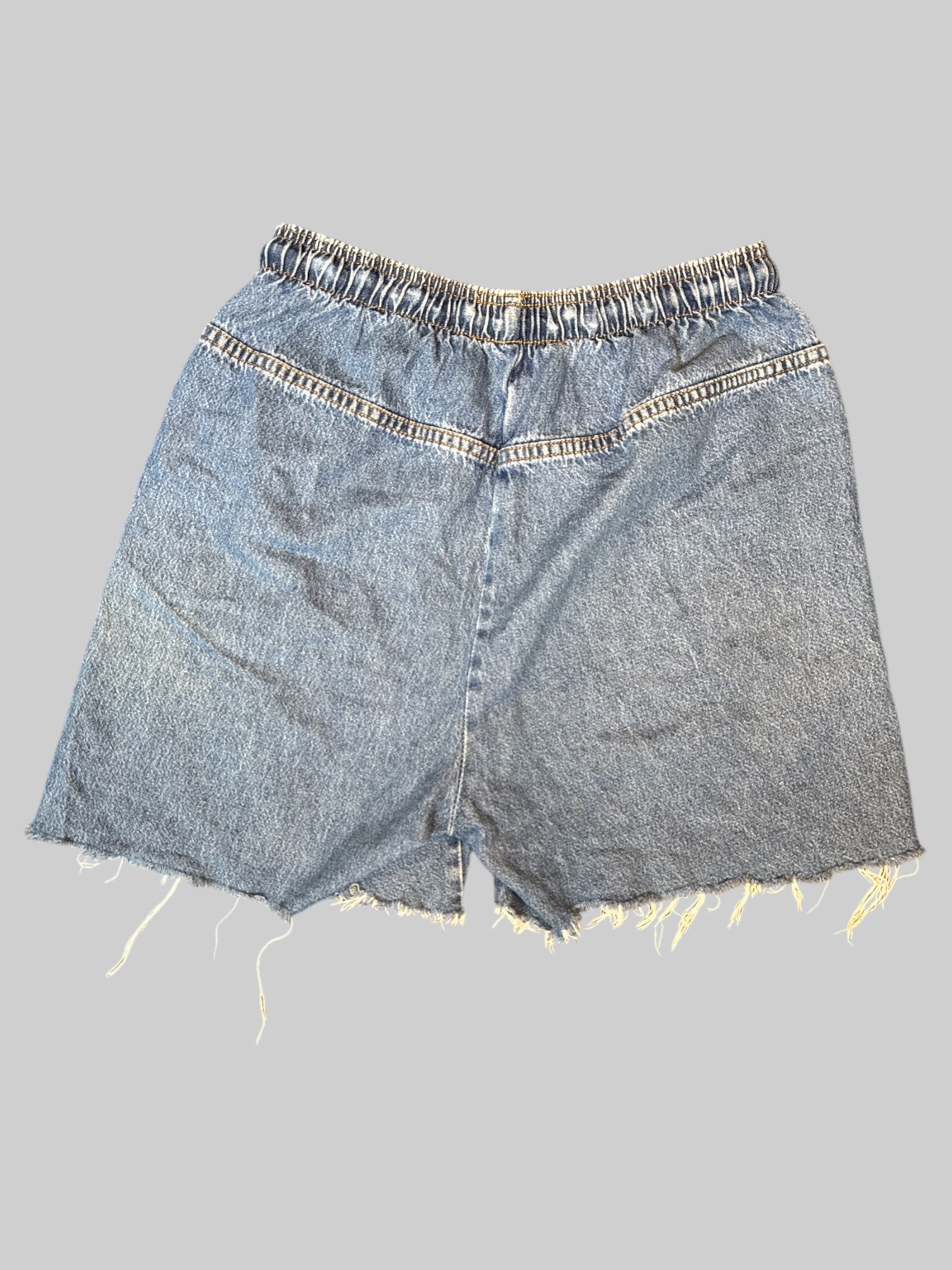 L Light wash cut off shorts with elastic waistband and pockets
