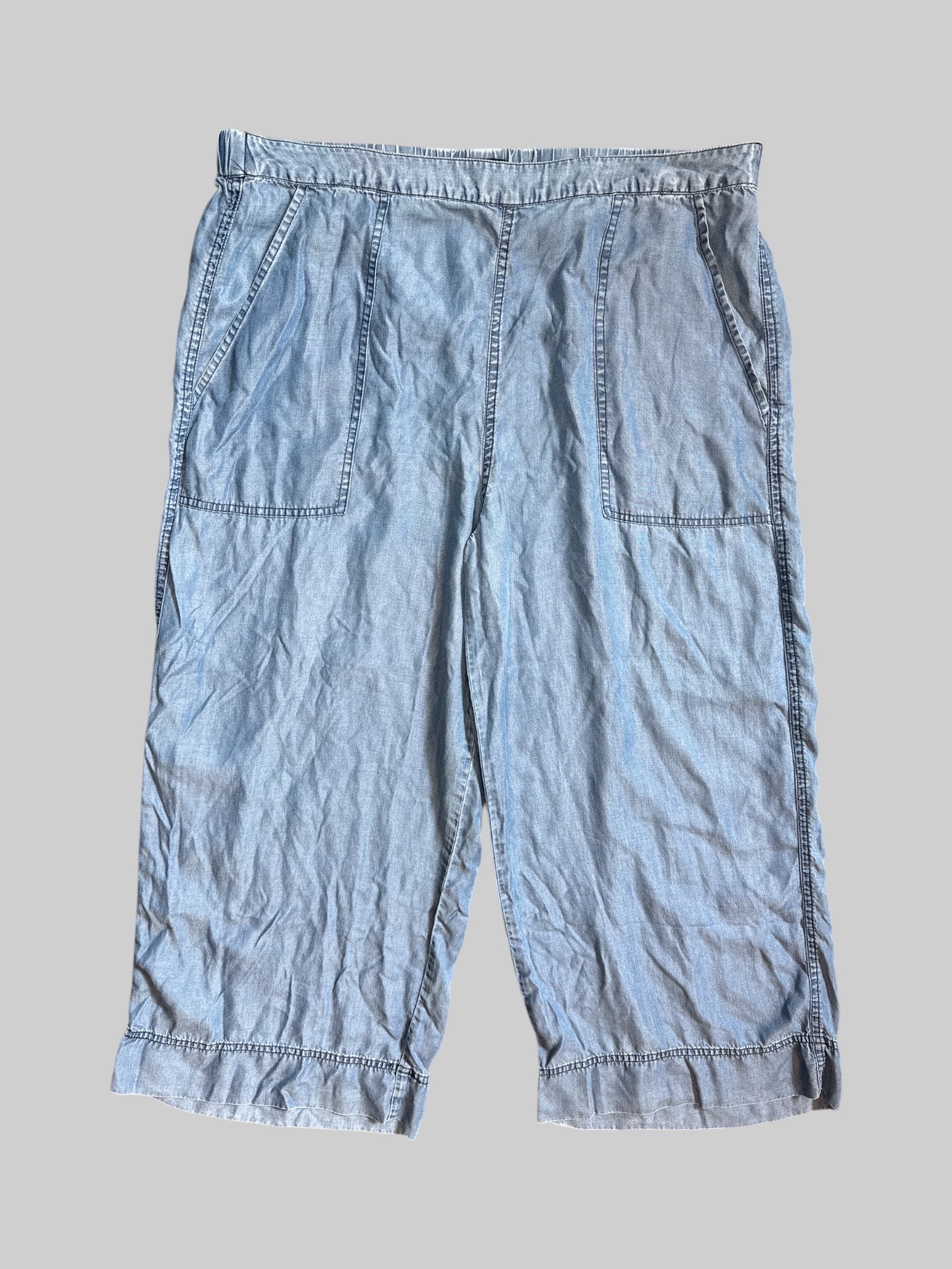 L Lightweight flowy denim pants
