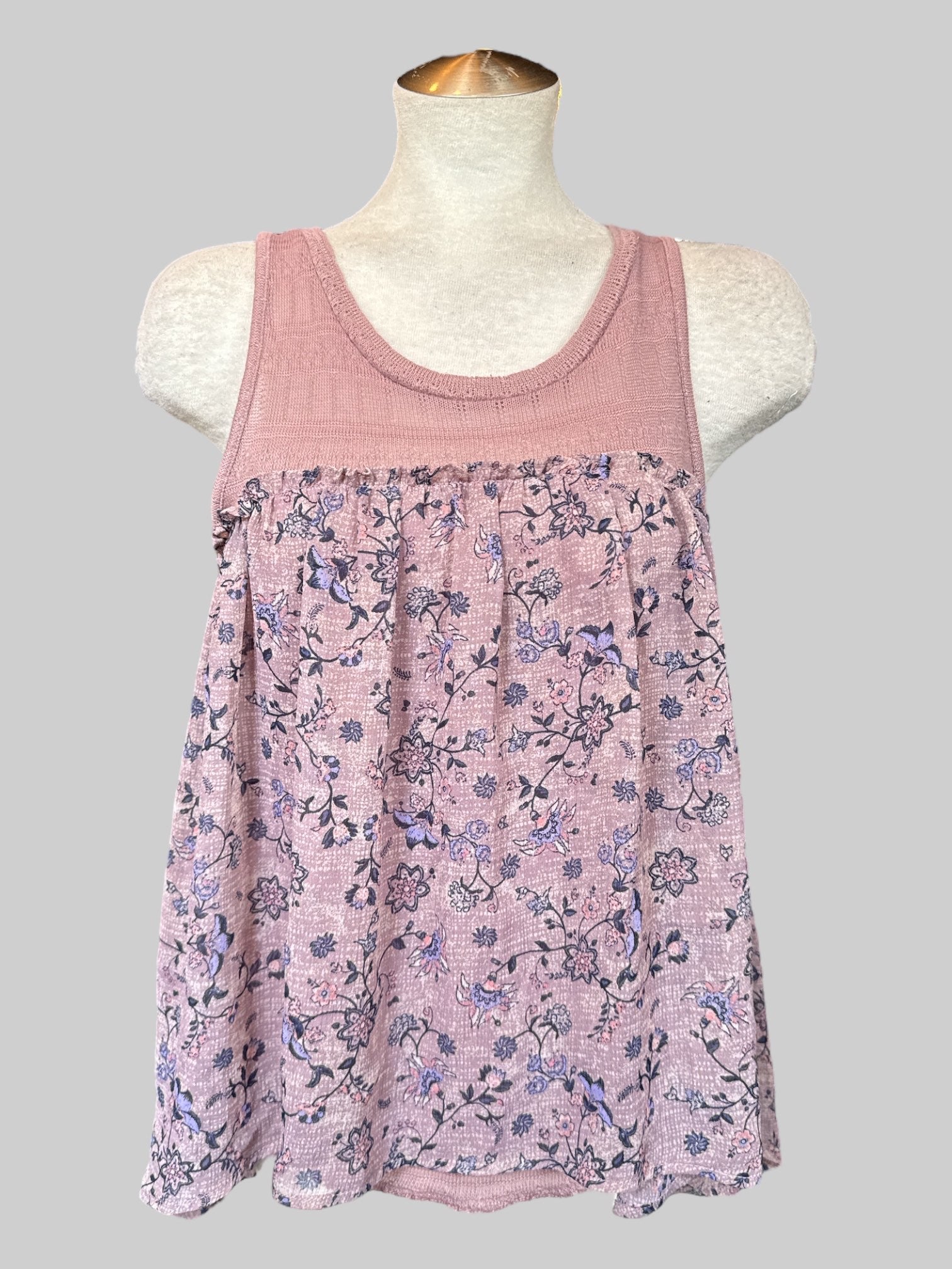 L Flowy mauve knit top with purple floral layer