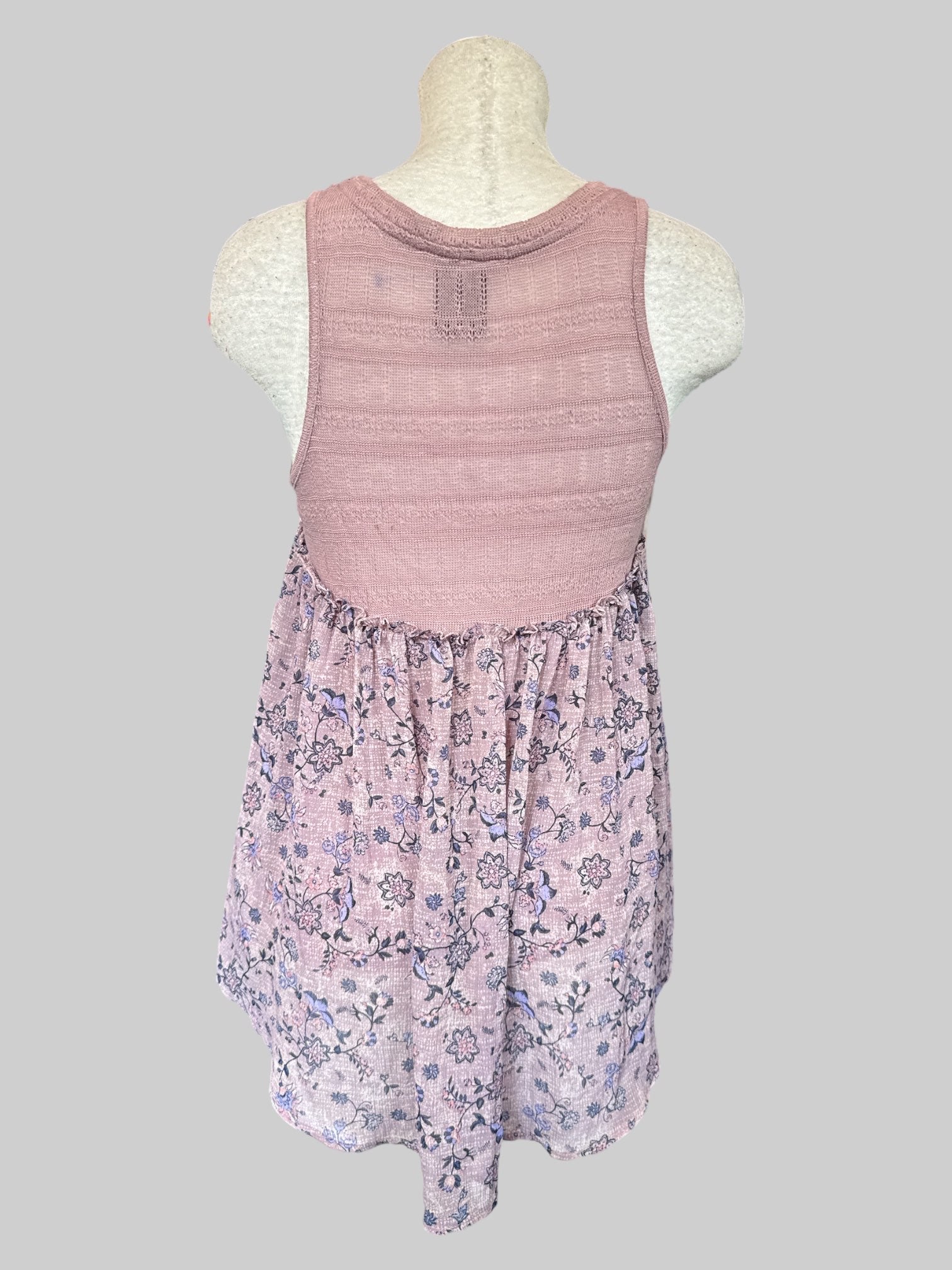 L Flowy mauve knit top with purple floral layer