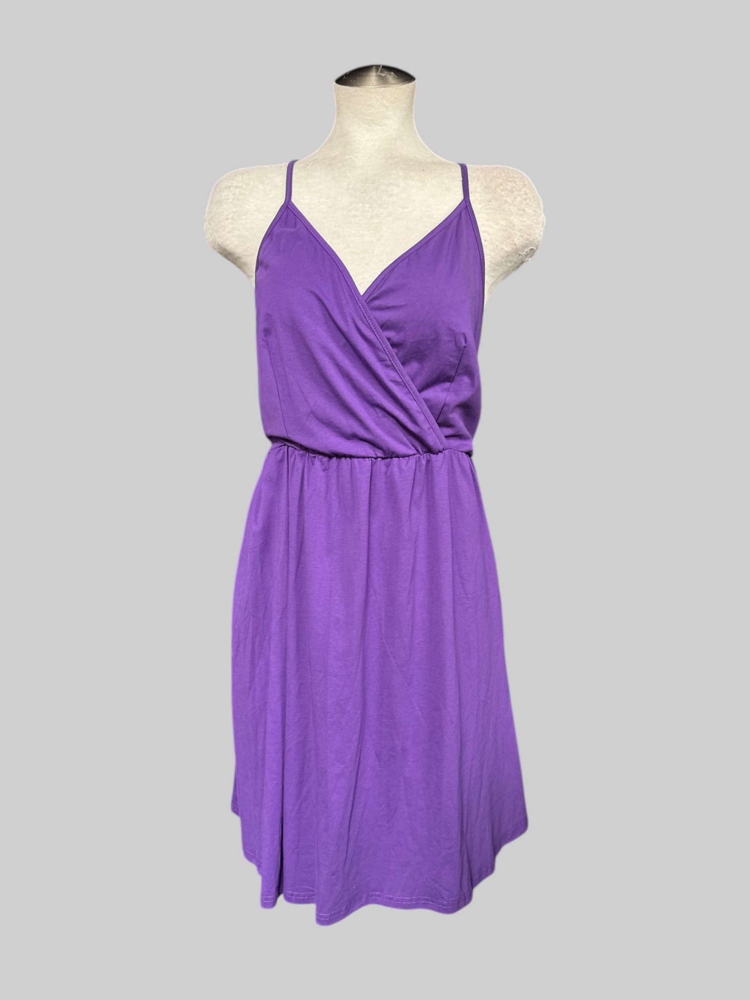 XL NWT purple floaty dress with adjustable straps and pockets