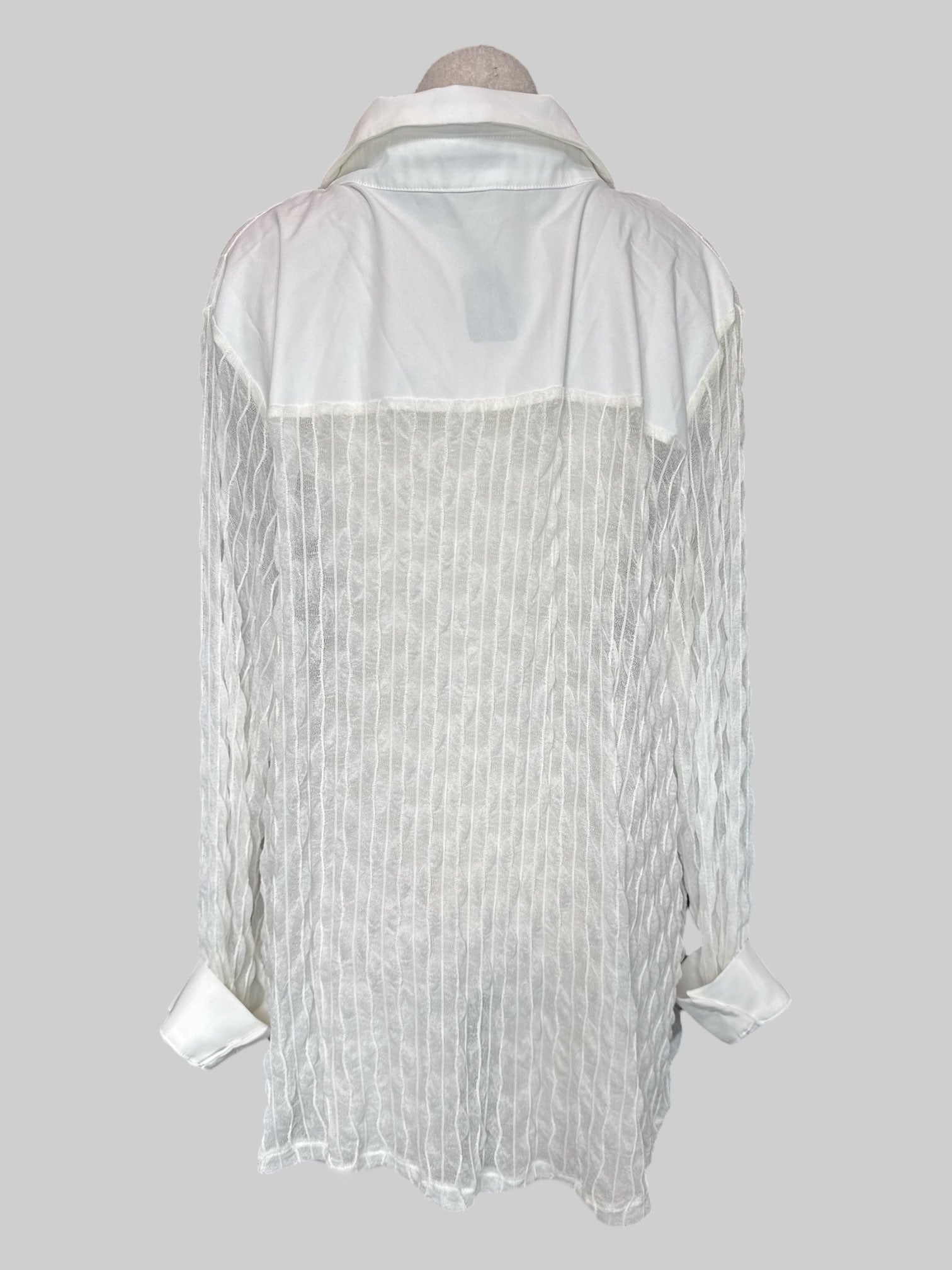 6X Flowy long sleeve sheer knit textured top with collar