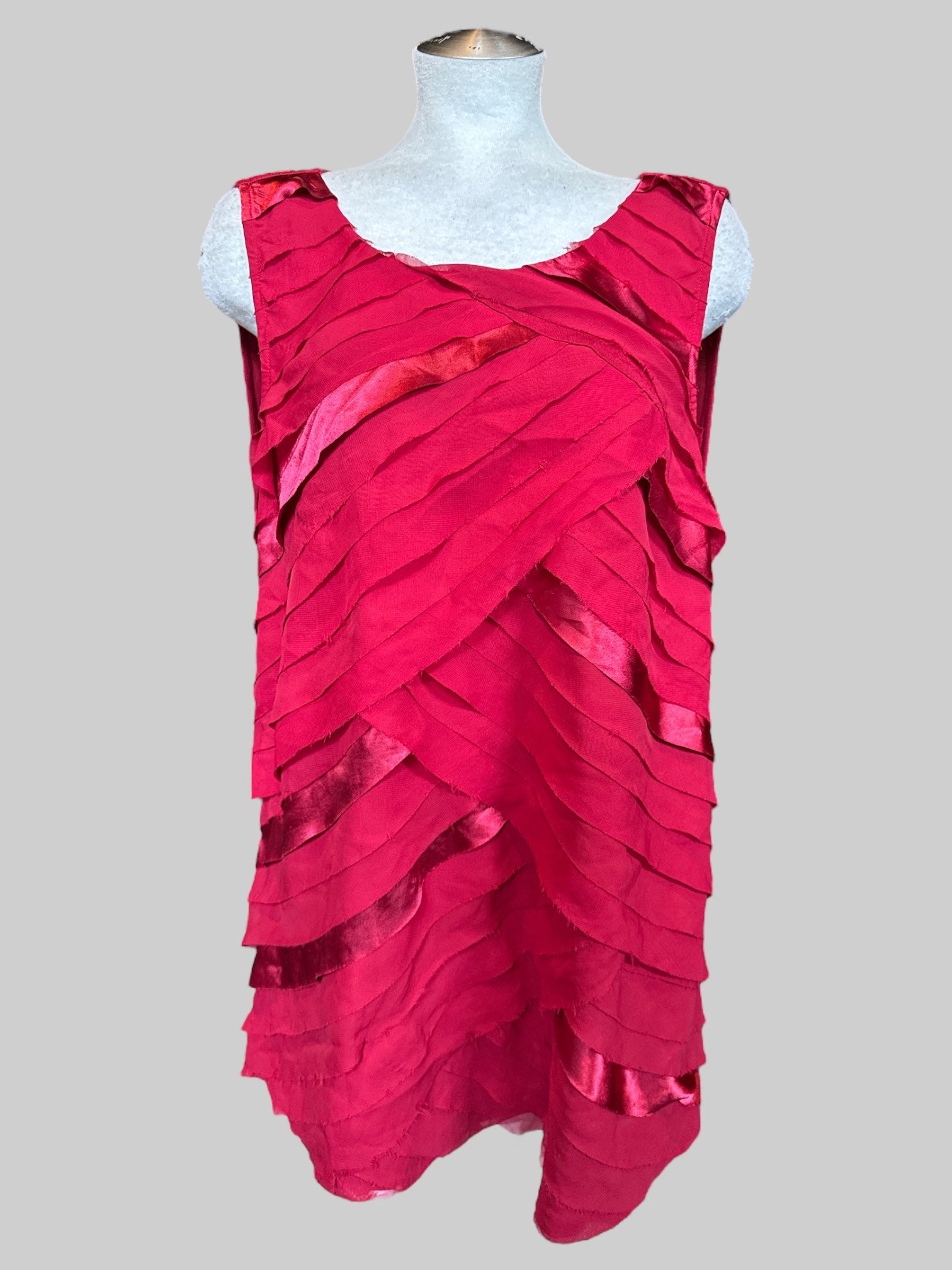 1X flowy ruffle layered red sleeves top