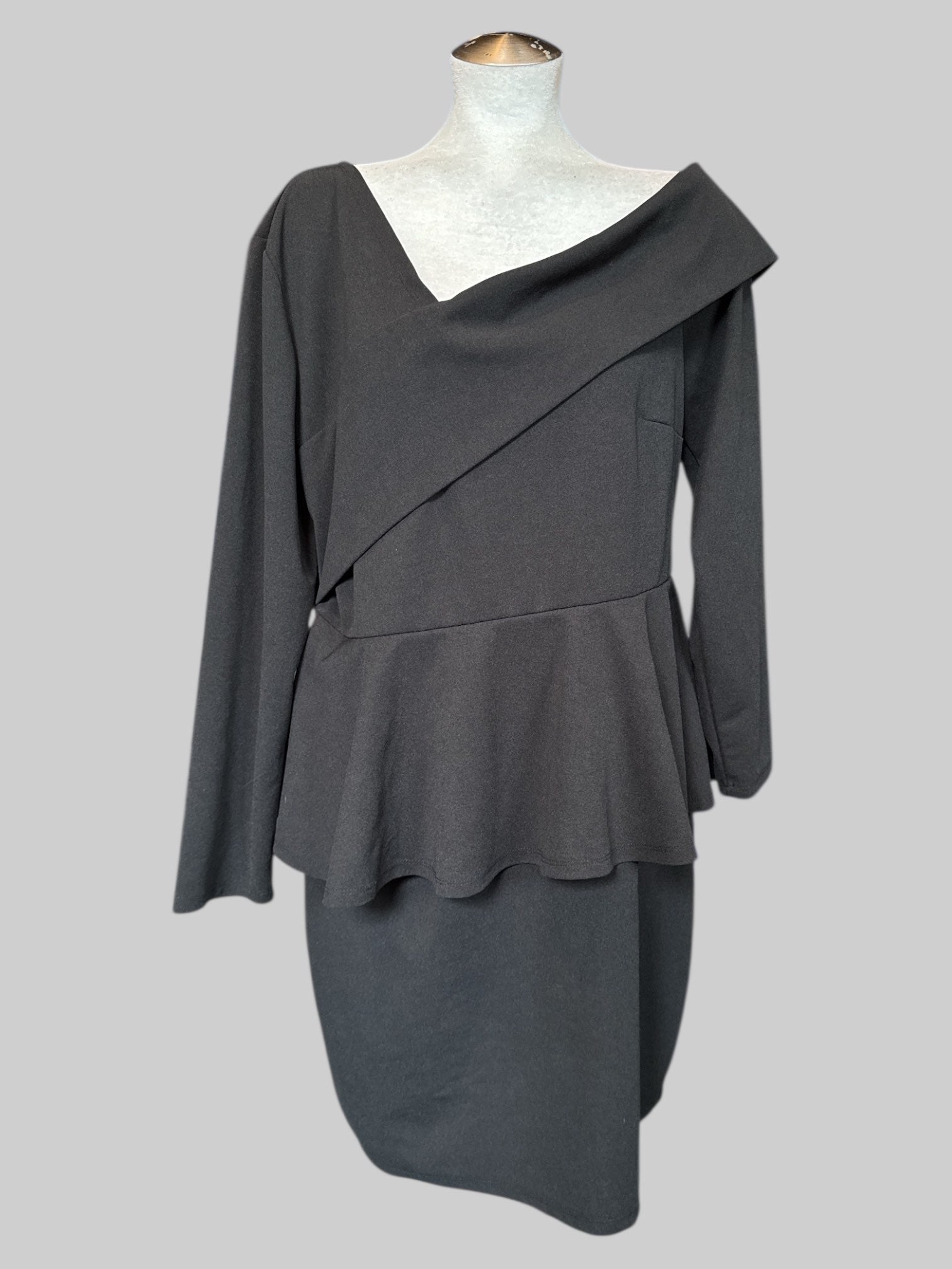 0X black dress with ruffle layer and slightly off the shoulder sleeve