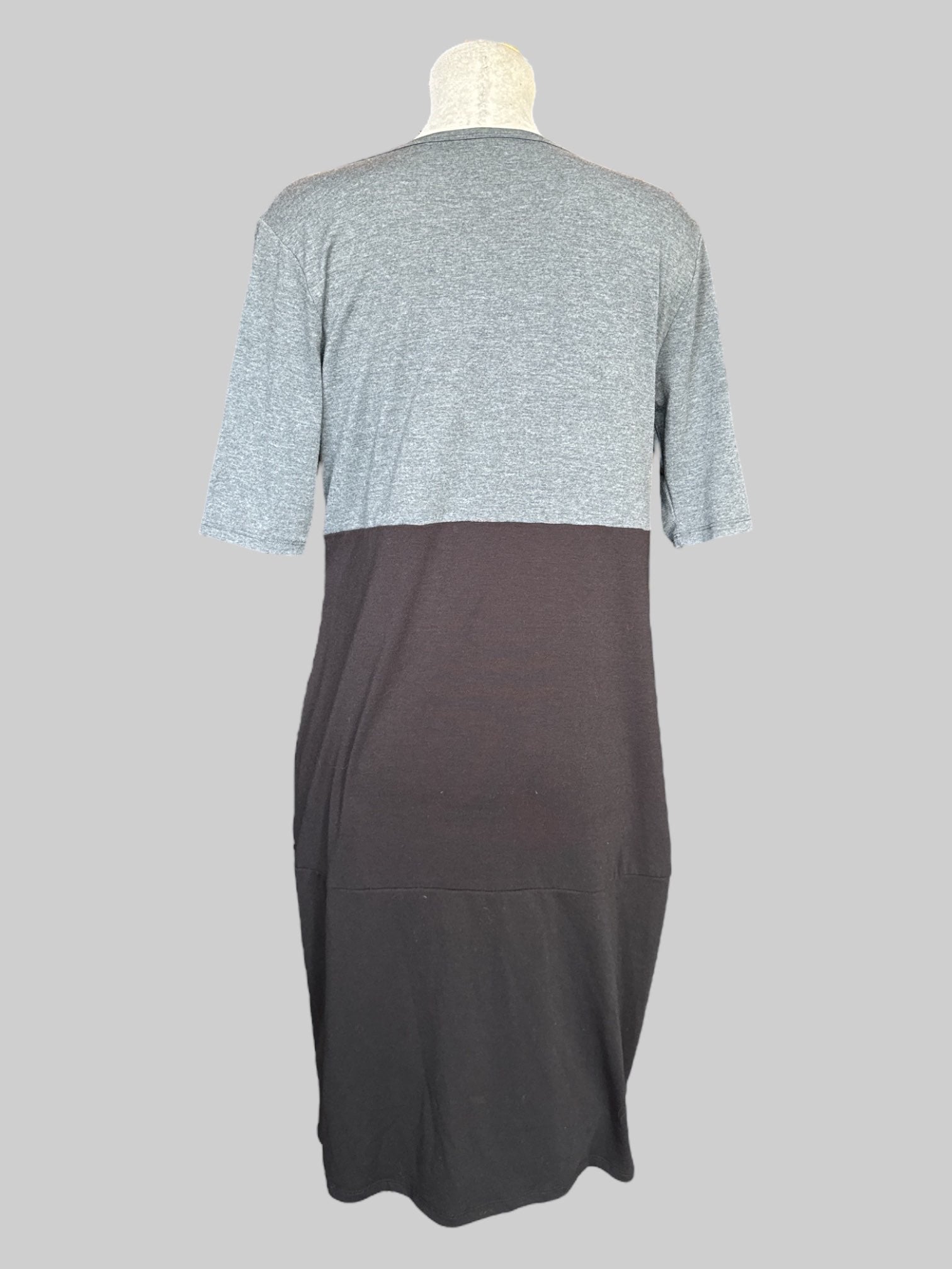 1X gray and black color block body con dress