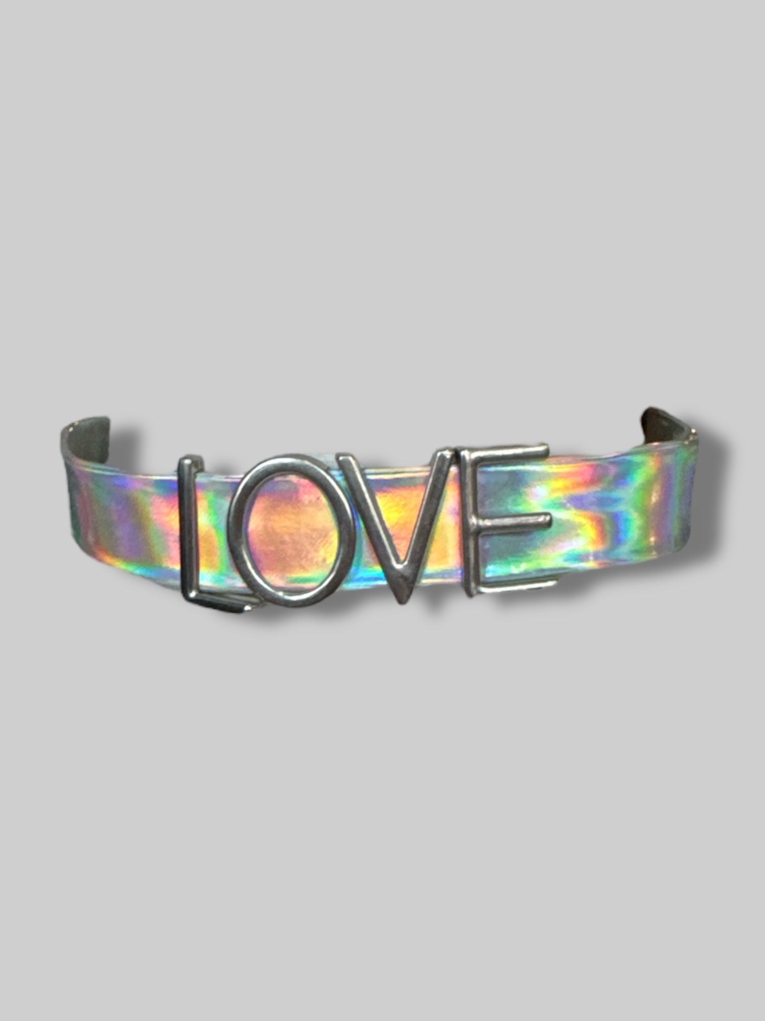 Holographic love choker