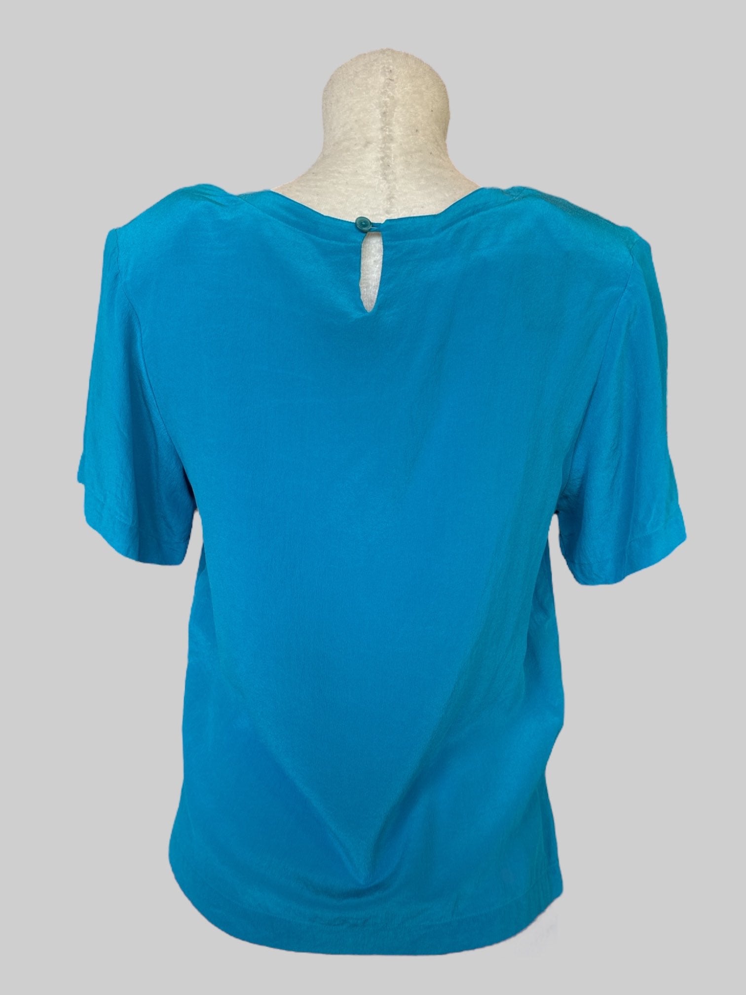 M vintage silk blue short sleeve top with shoulder pads