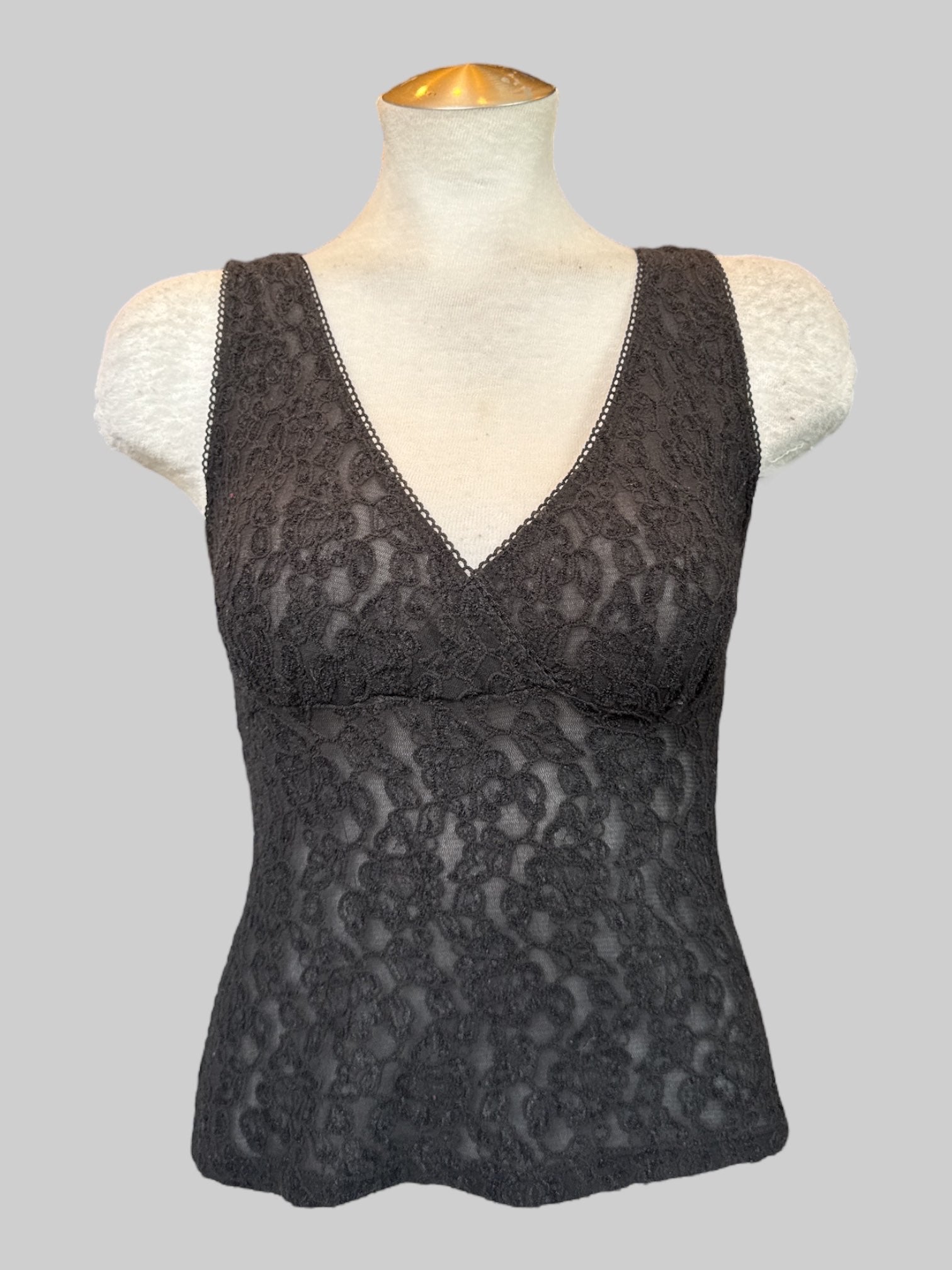 L Vintage black sheer sleeves top with embroidery
